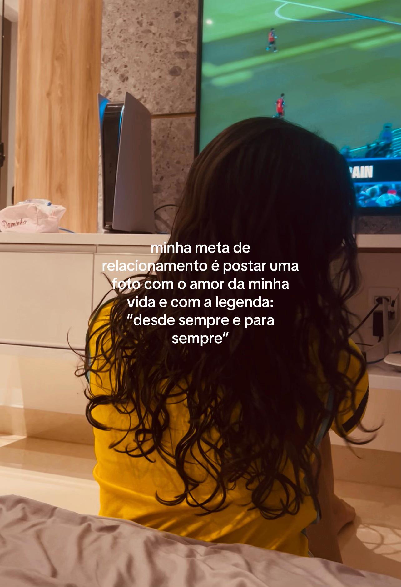 @ℒ𝓎𝓇𝒶