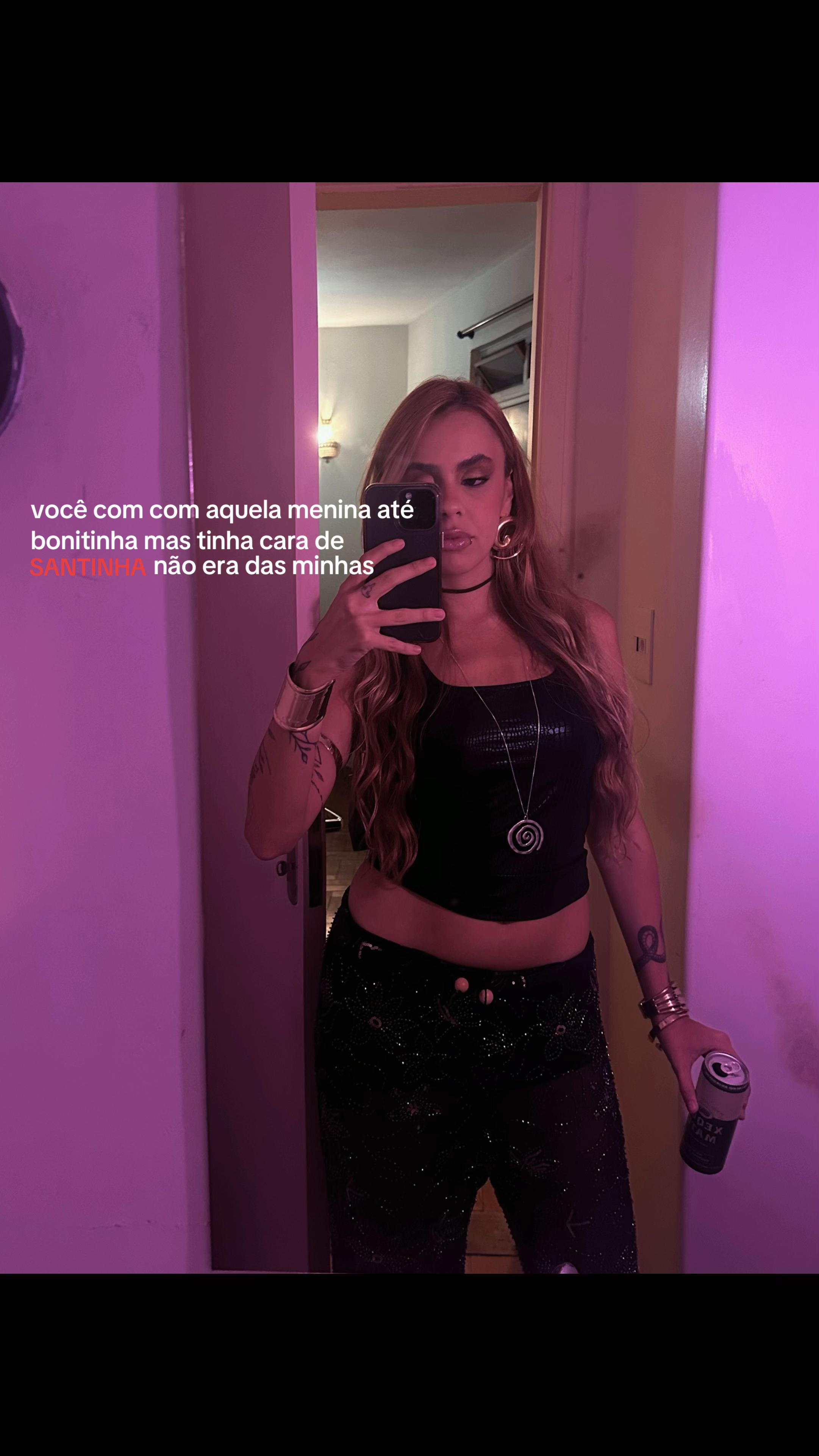 @analuiza