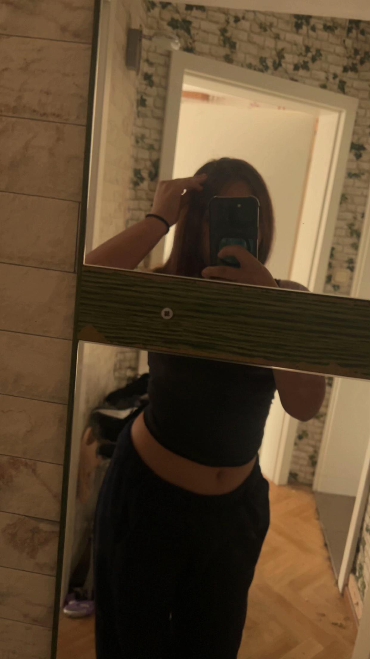 @Laripariiii