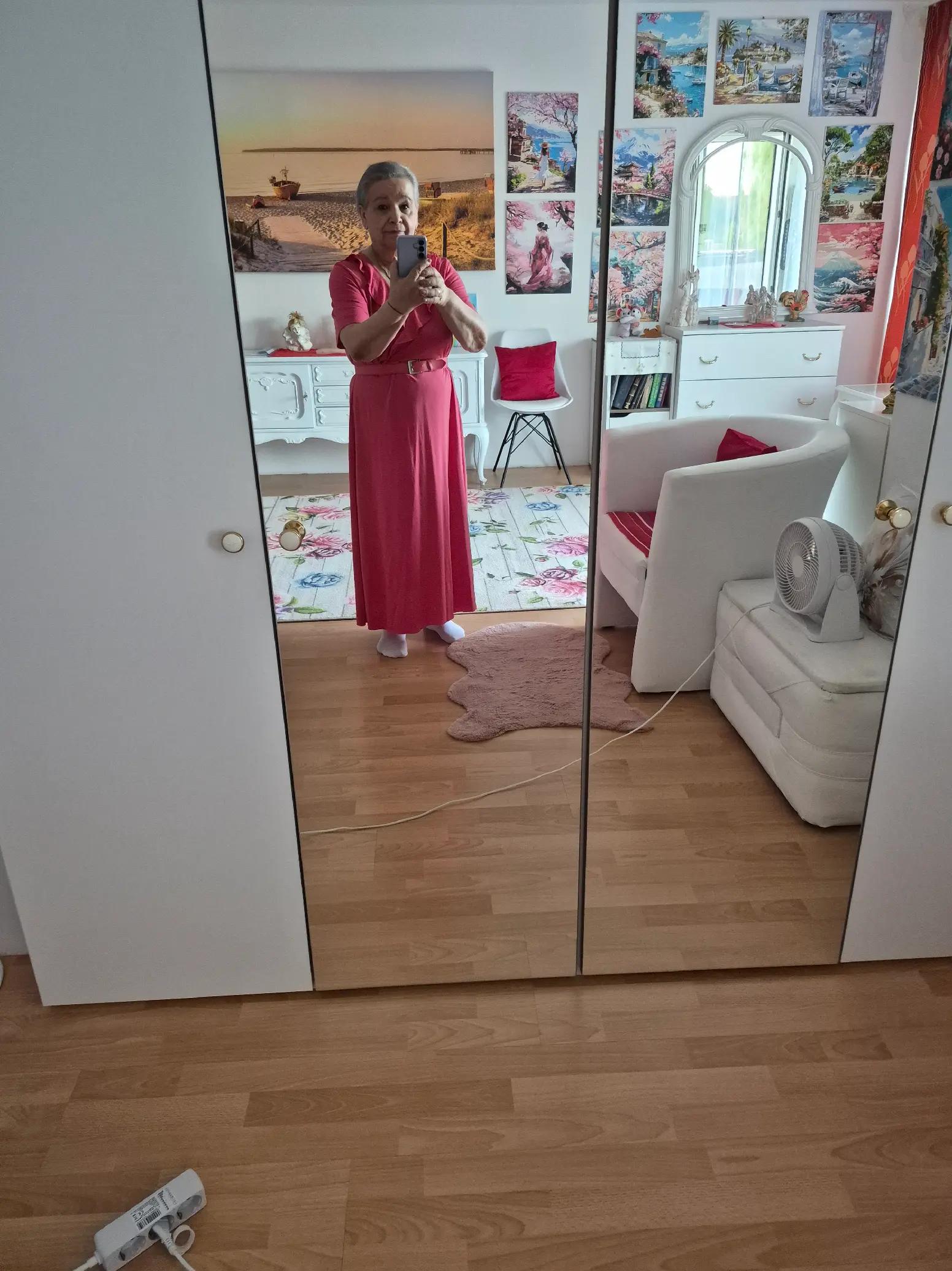 @Valentina