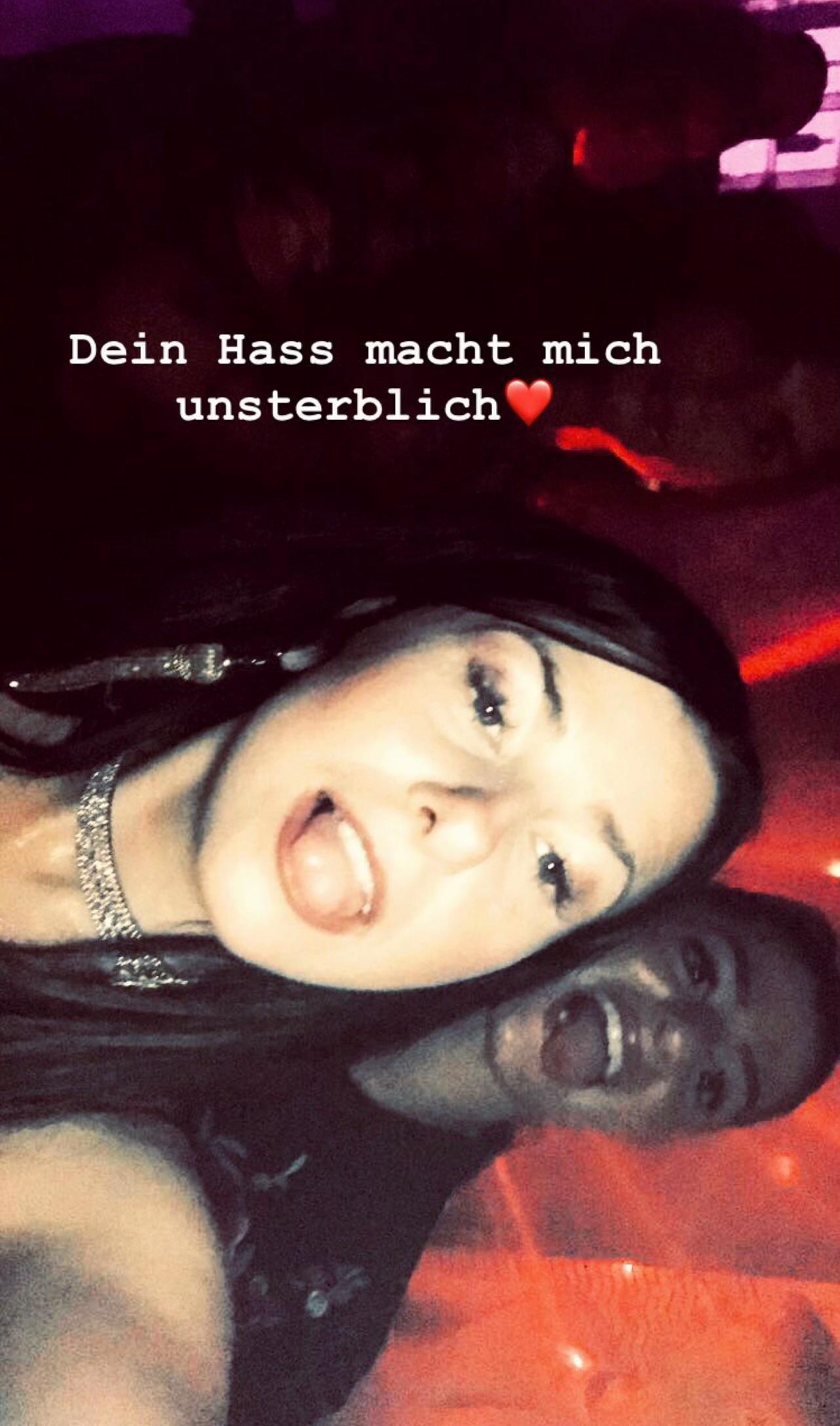 @Lara