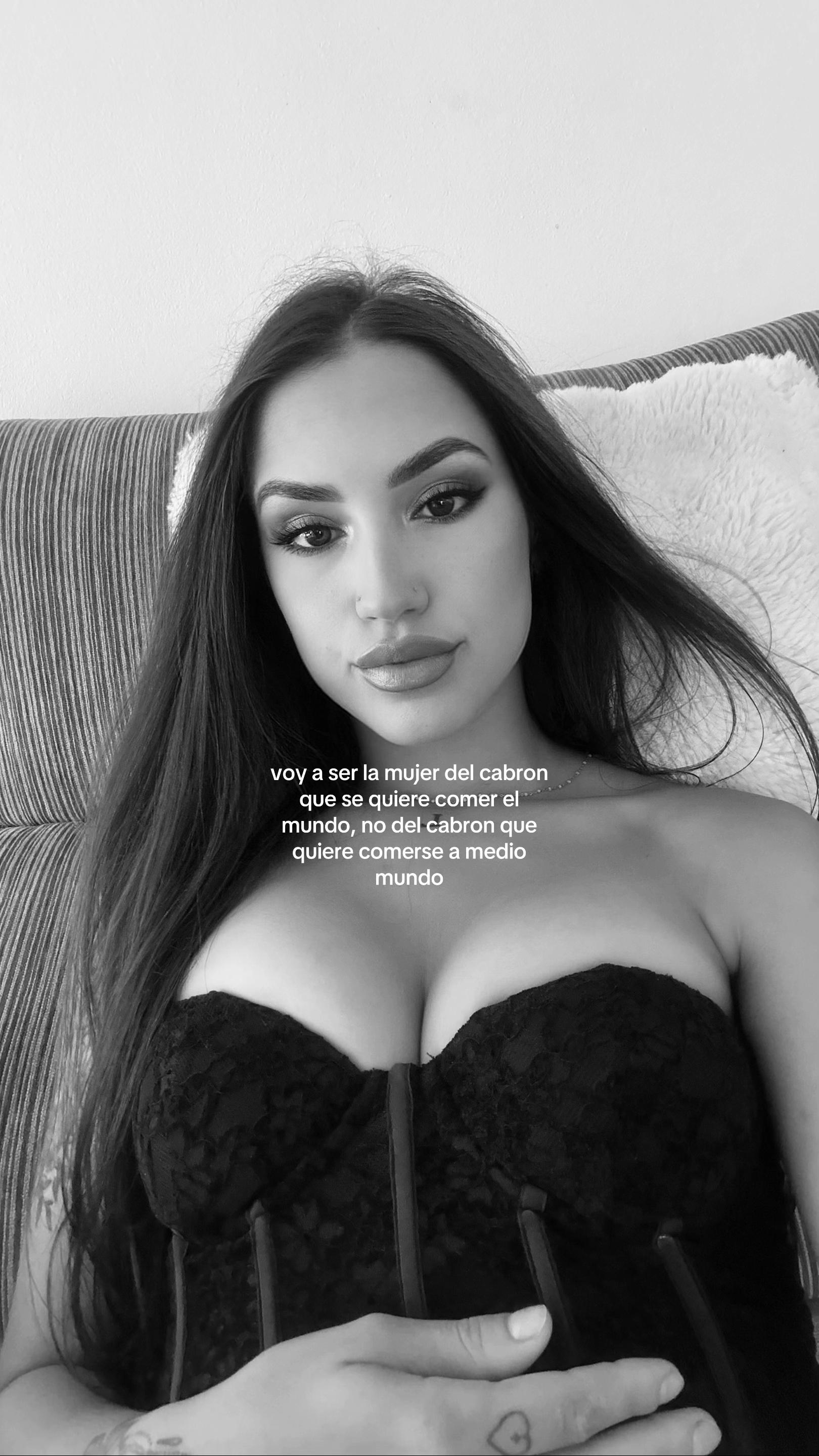 @Lucía Yáñez๐