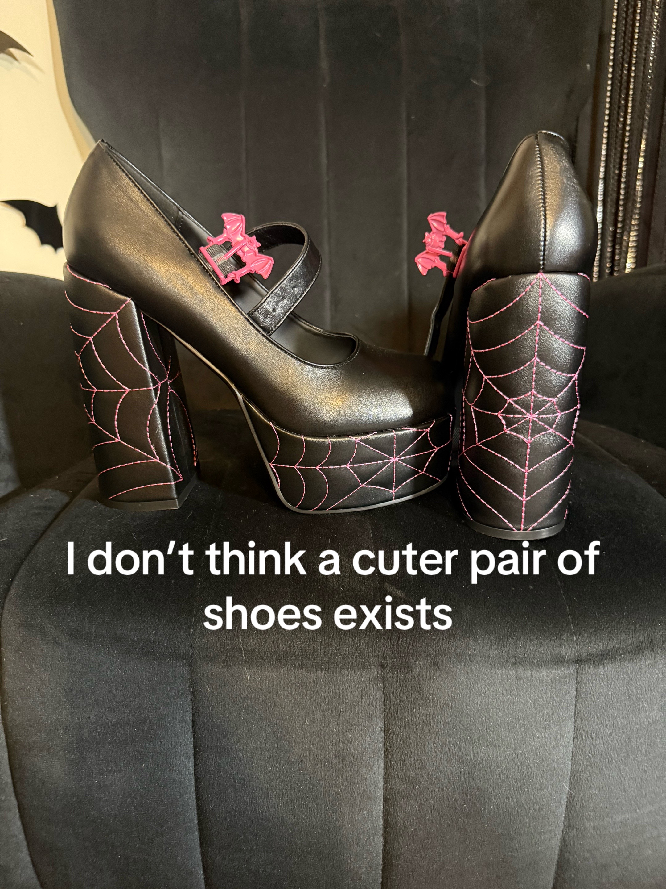 @Kristy🖤🖤