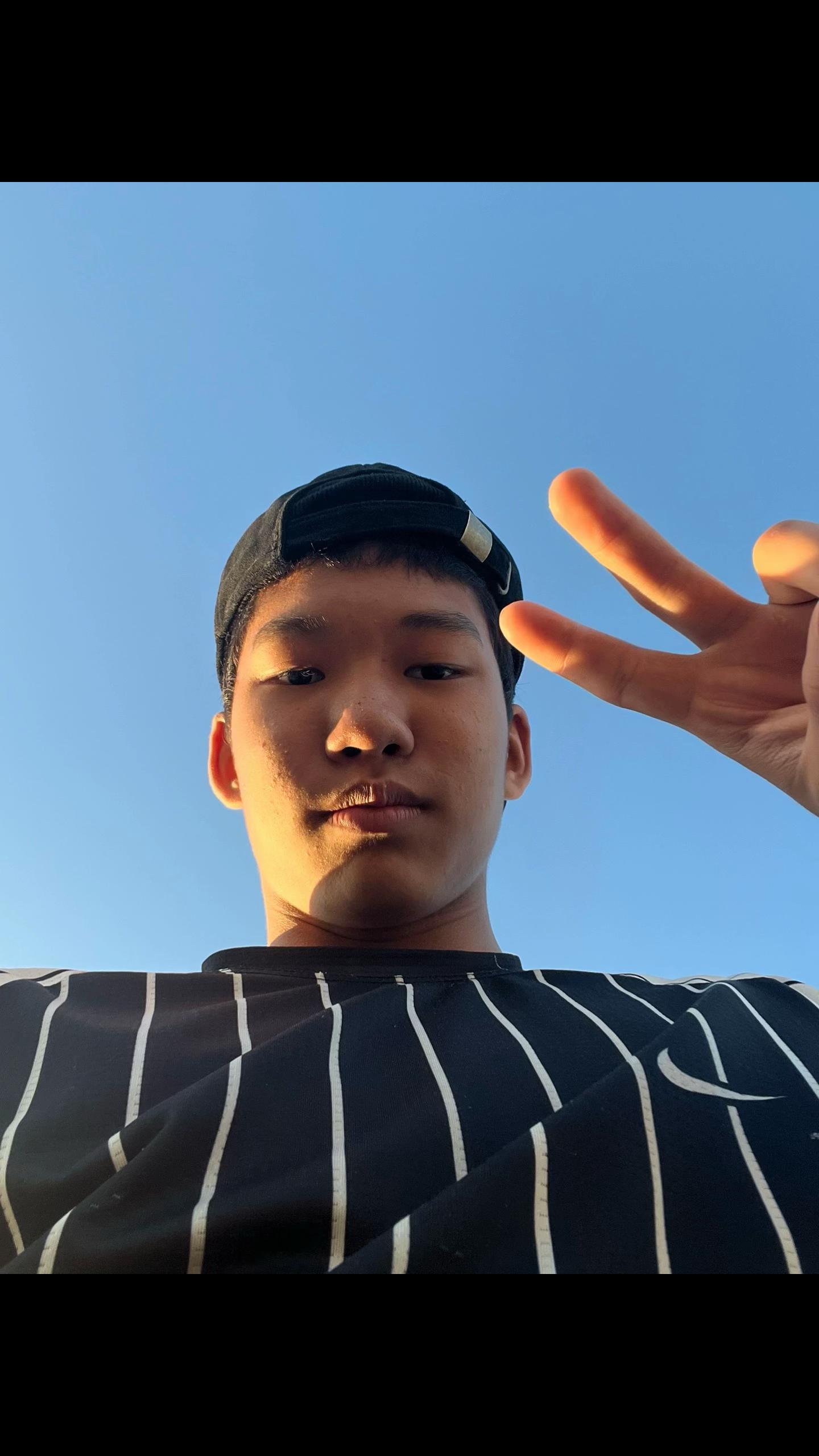 @001