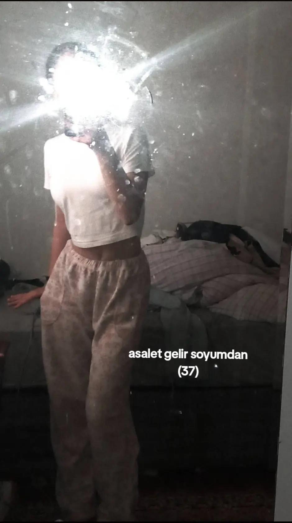 @Esmerbombaa