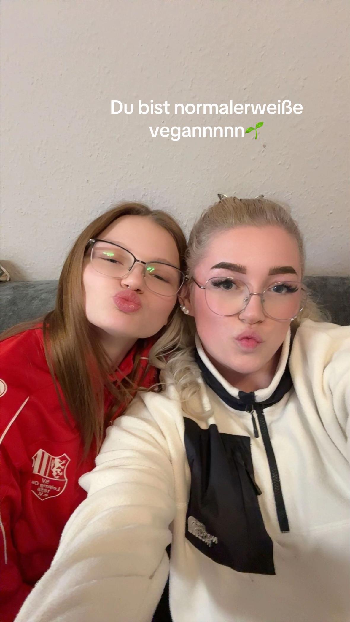 @𝔑𝔞𝔱𝔞𝔩𝔦𝔢 𝔰𝔬𝔭𝔥𝔦𝔢