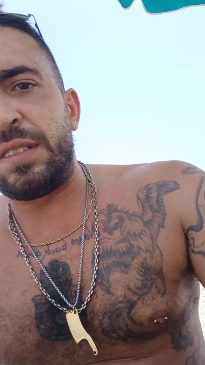 @Riky