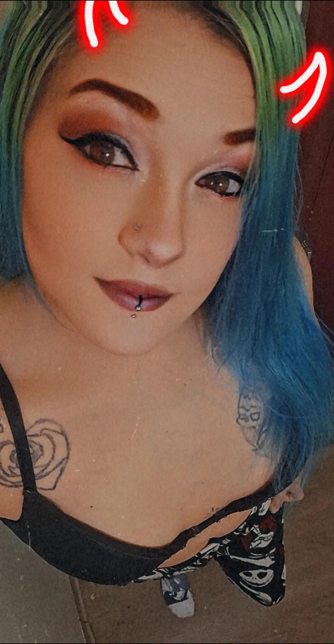 @KIMBERLEELOMA🖤💋