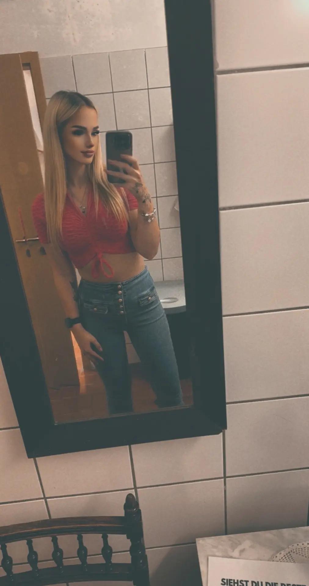 @Michelle 🖤