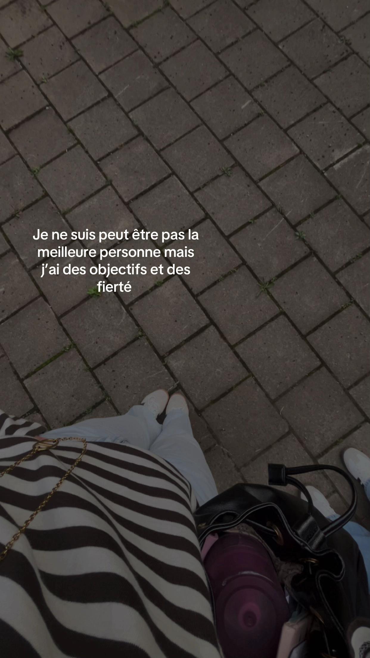 @Estelleeee