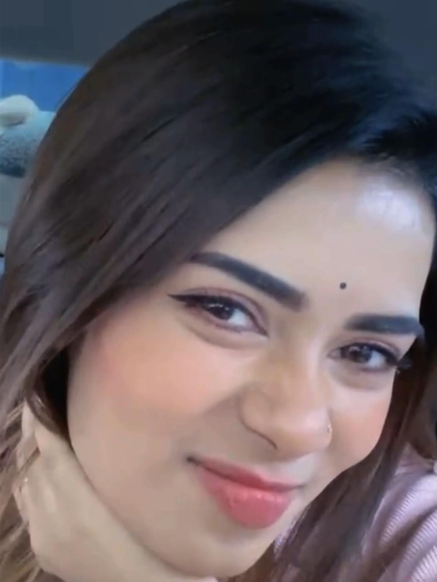 @SHALiNi