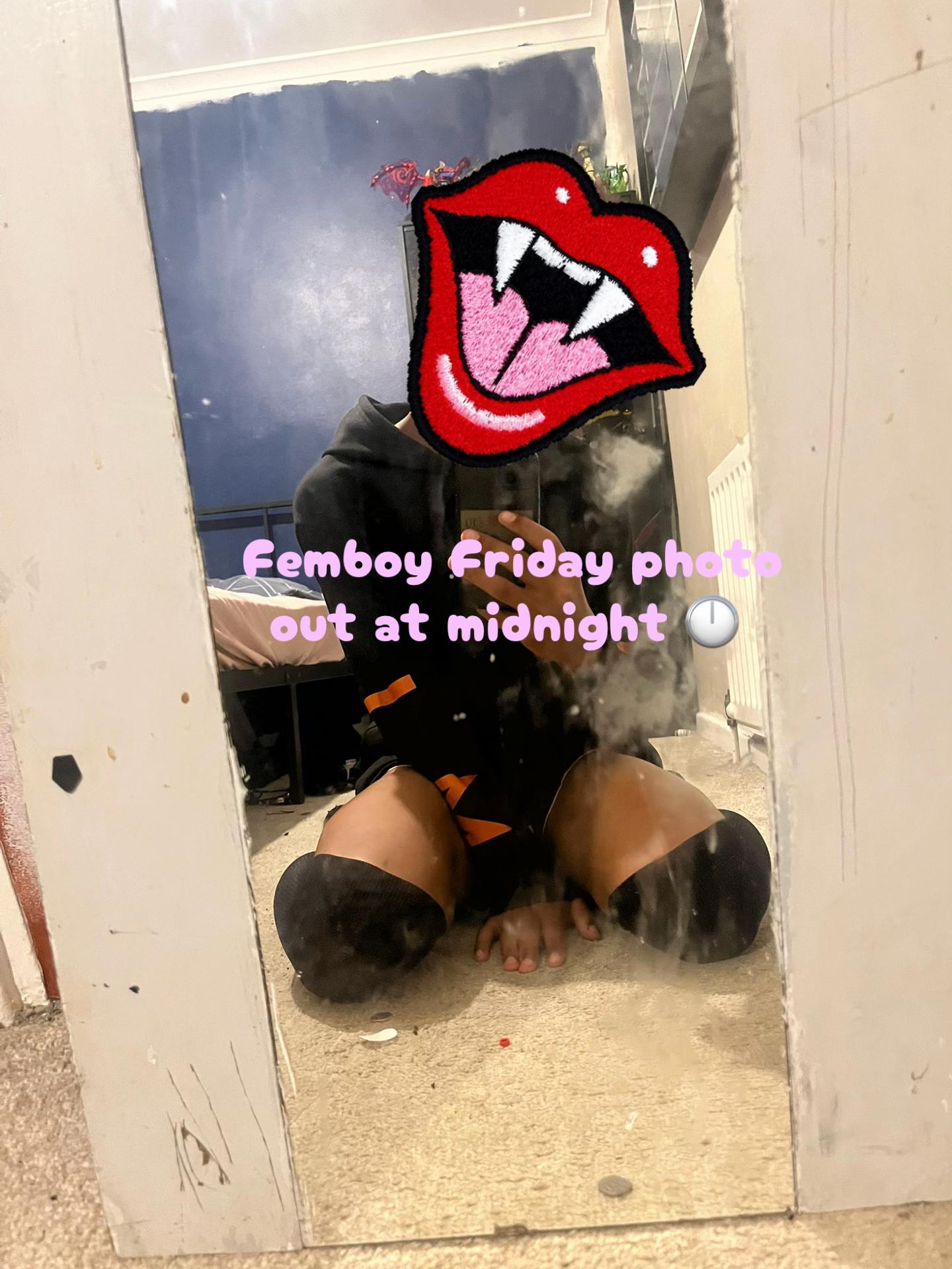 @Meemee_femboy