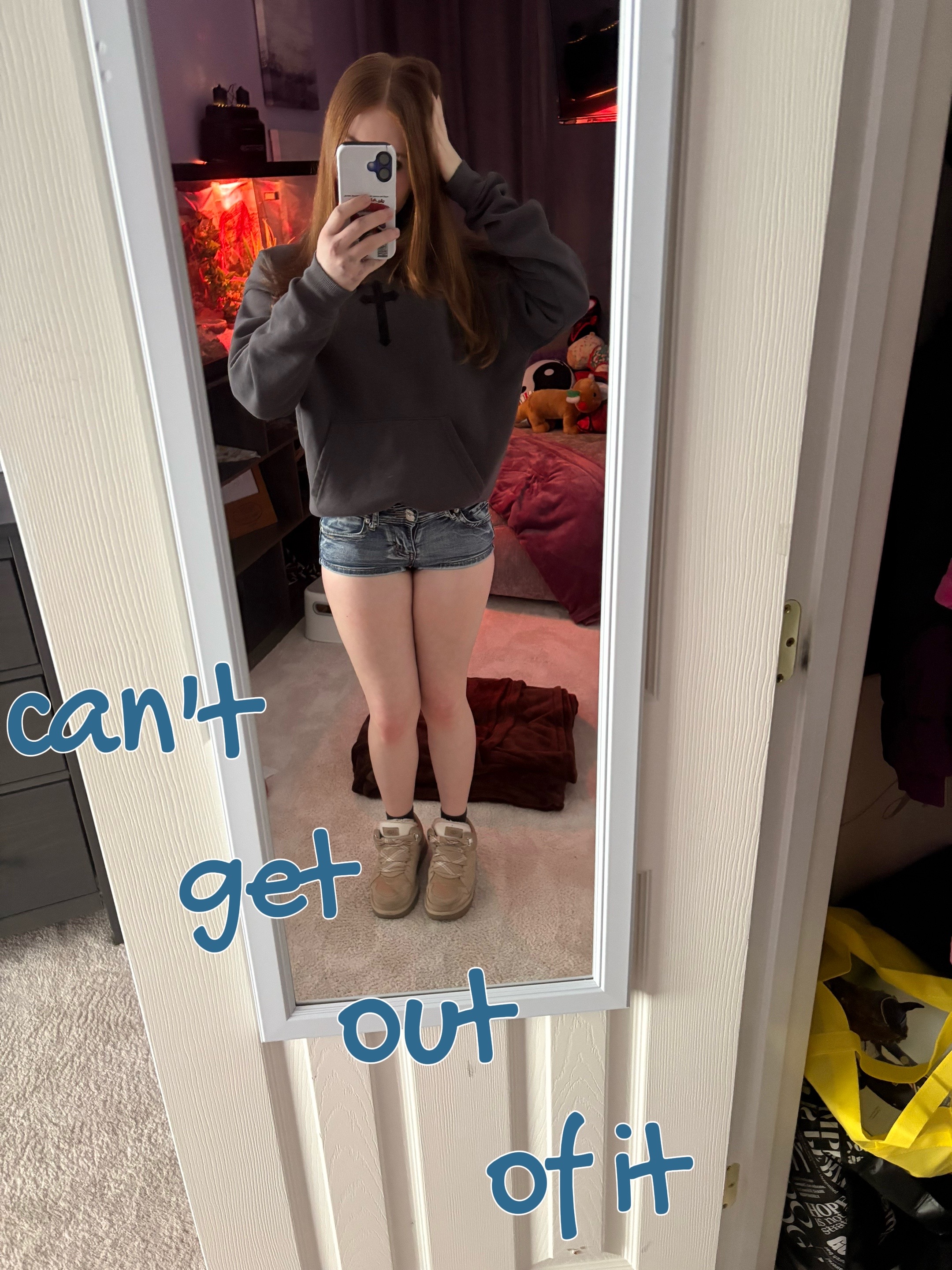 @⃟