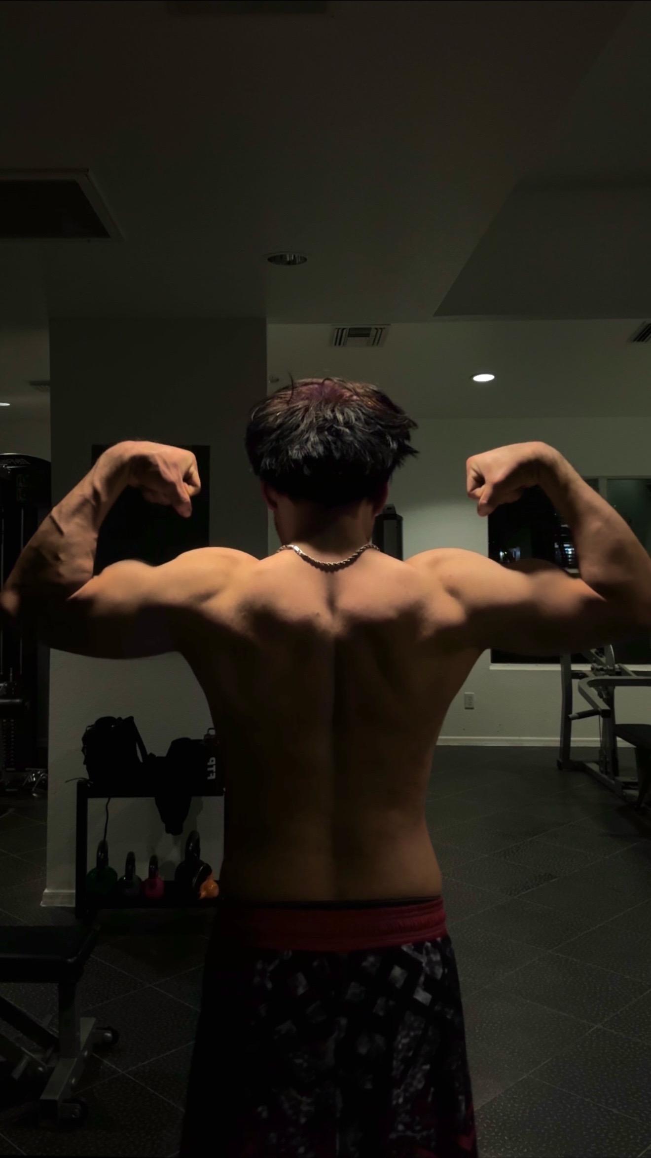 @sarkvos