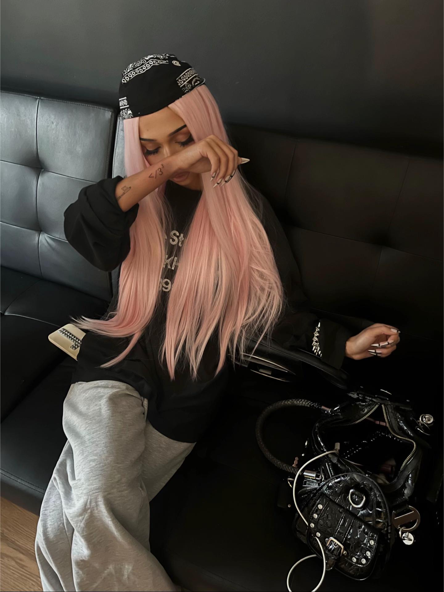 @𝑜𝓁𝒾𝓋𝒾𝒶