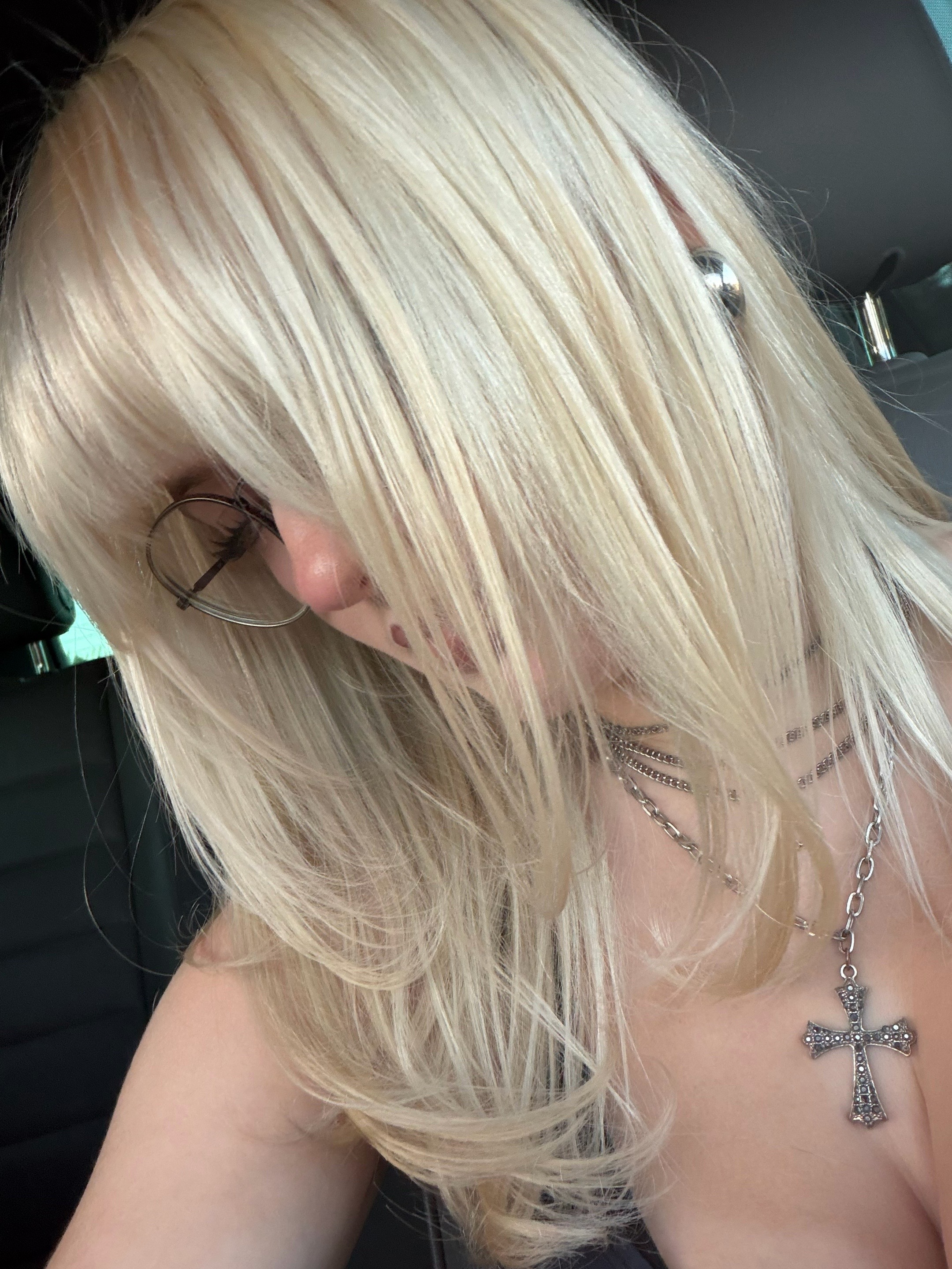 @h🦄