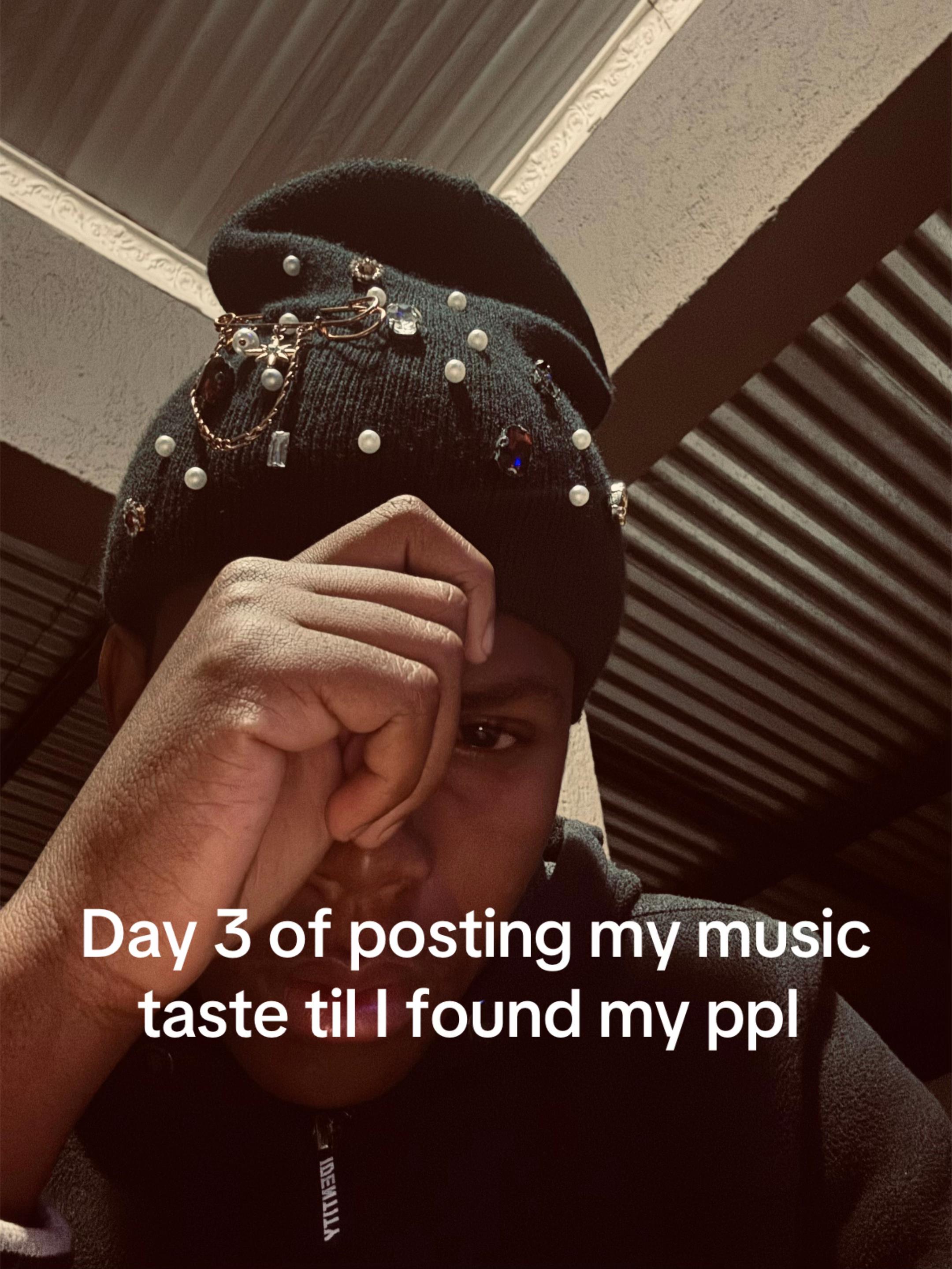 @rebaonè🦅