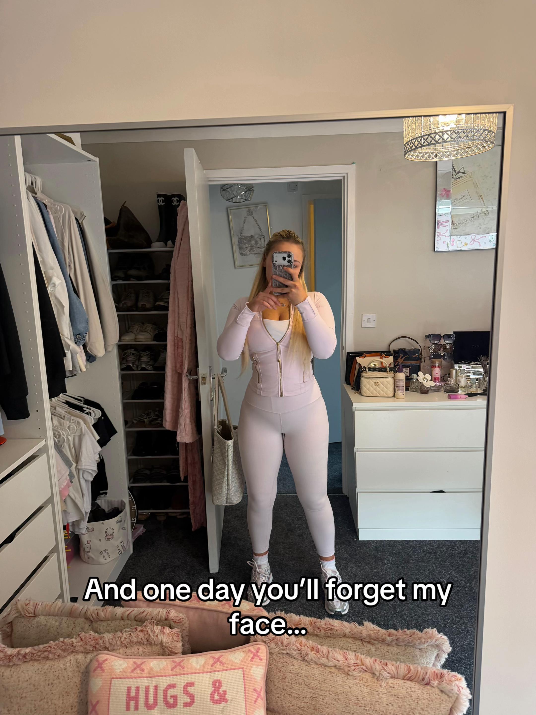 @delilah.mayxoxx