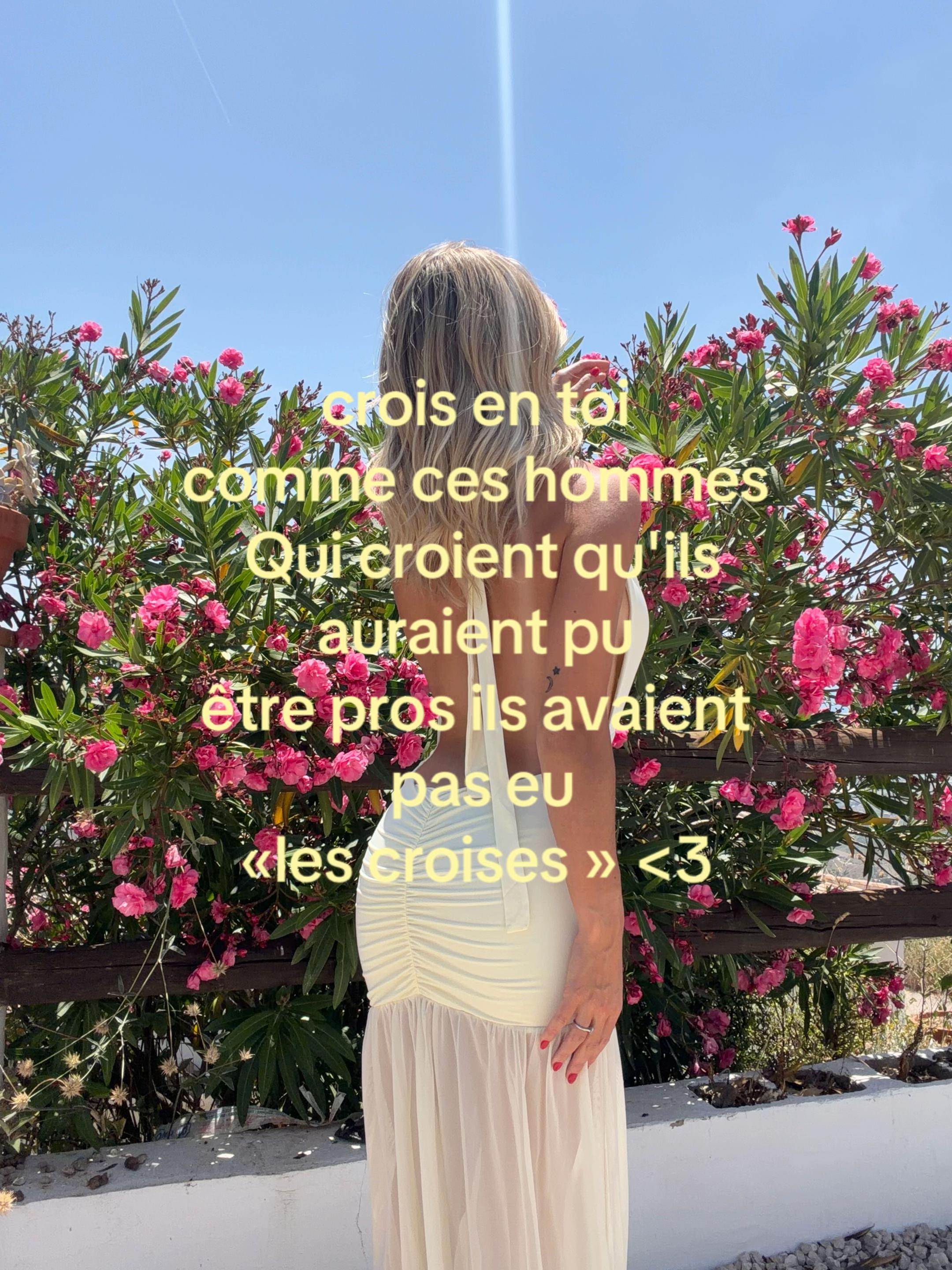 @zoeblondy