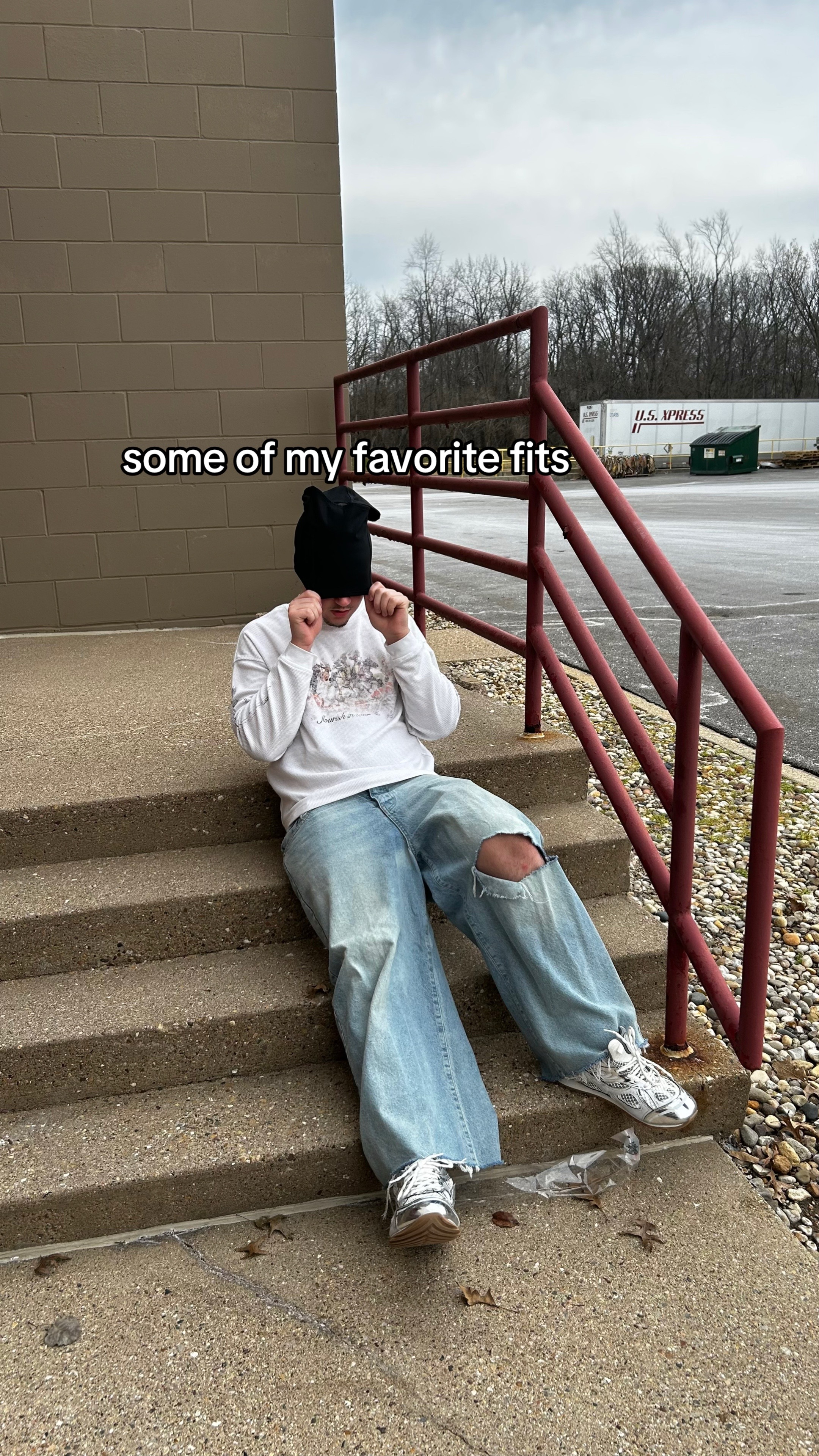 @Tray