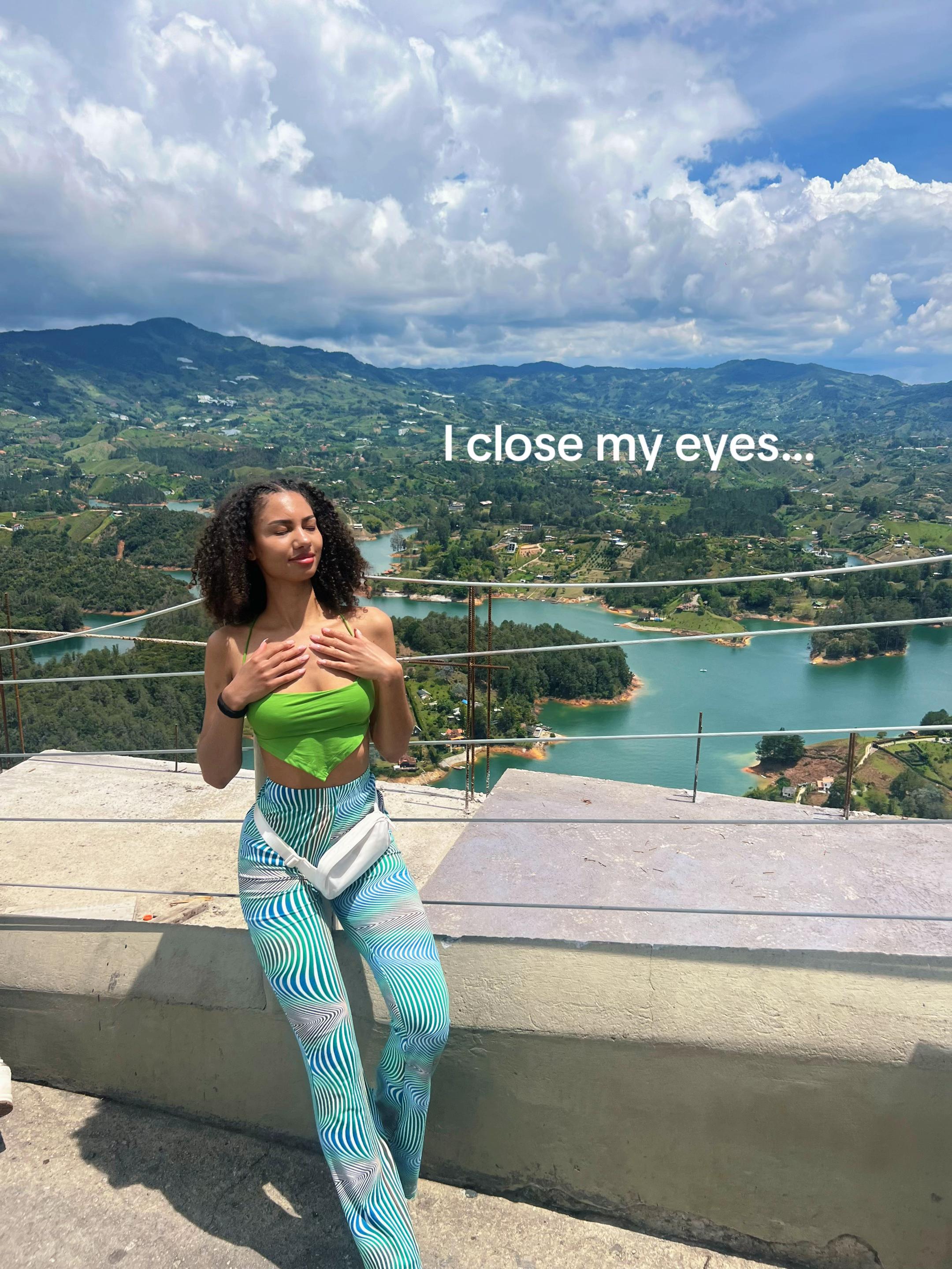 @lola_vivar
