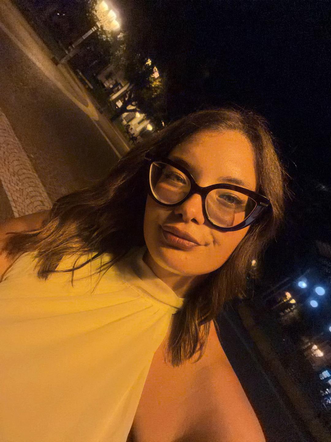 @😇