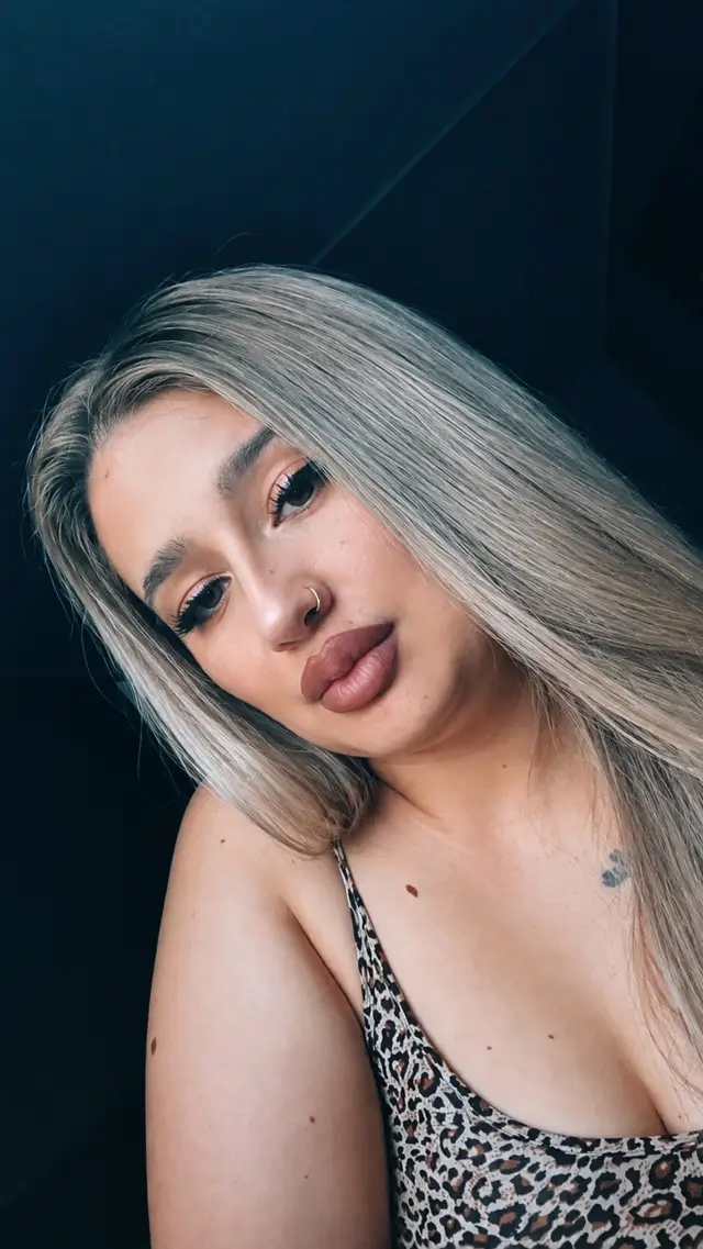 @𝓨𝓪𝓲𝓵𝓲𝓷💜𝓒𝓻𝓲𝓼𝓽𝓲𝓷𝓪