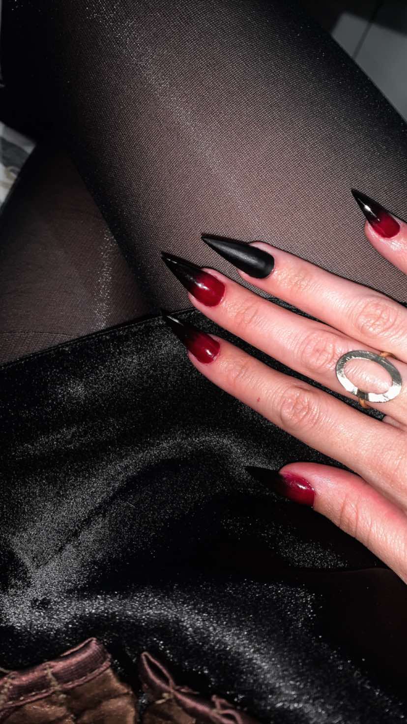 @𝔅𝔥𝔞𝔡𝔤𝔤𝔦