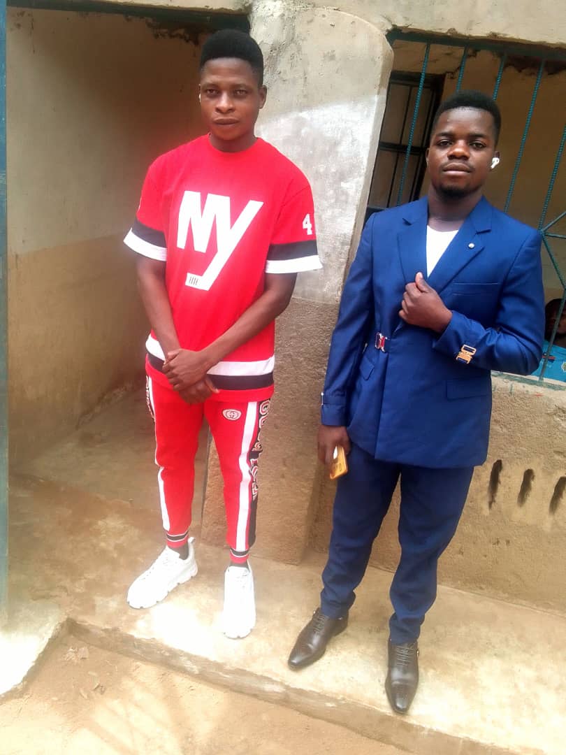 @Evariste Muambayi