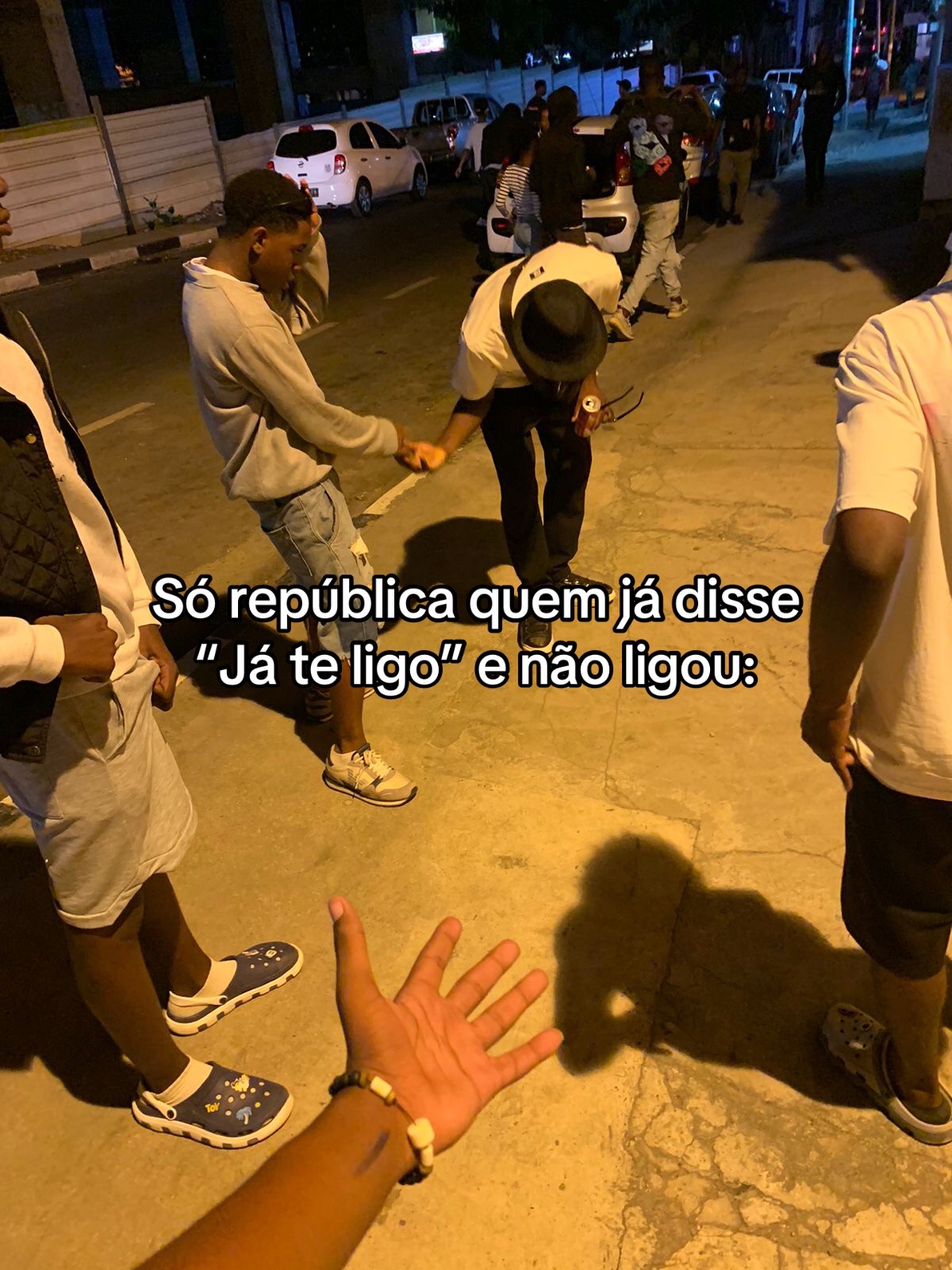 @𝙑𝙄𝘾𝙏𝙊𝙍 𝙆𝙀𝙄𝙏𝙃 ヅ