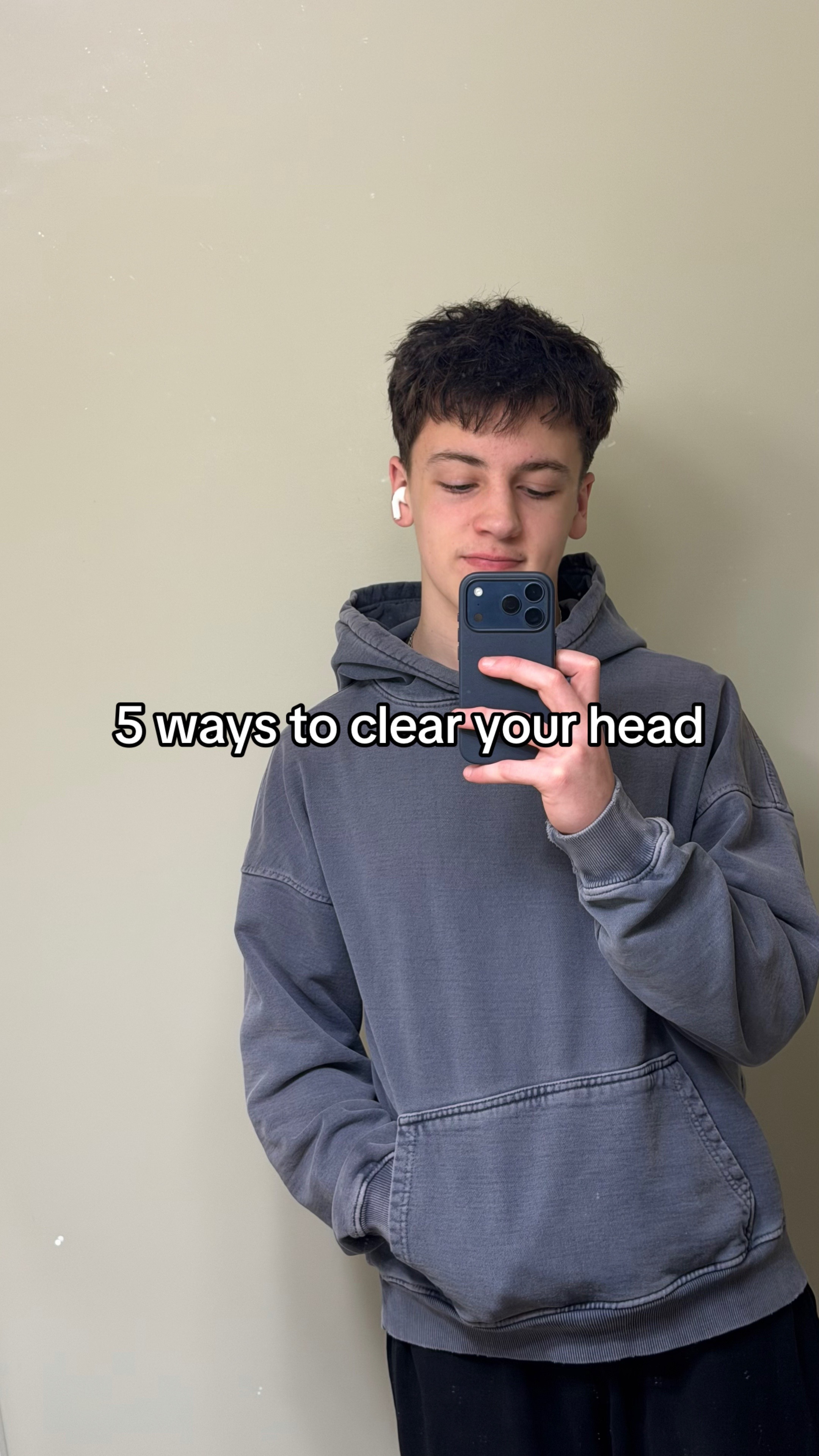 @𝙇𝙀𝙑𝙄