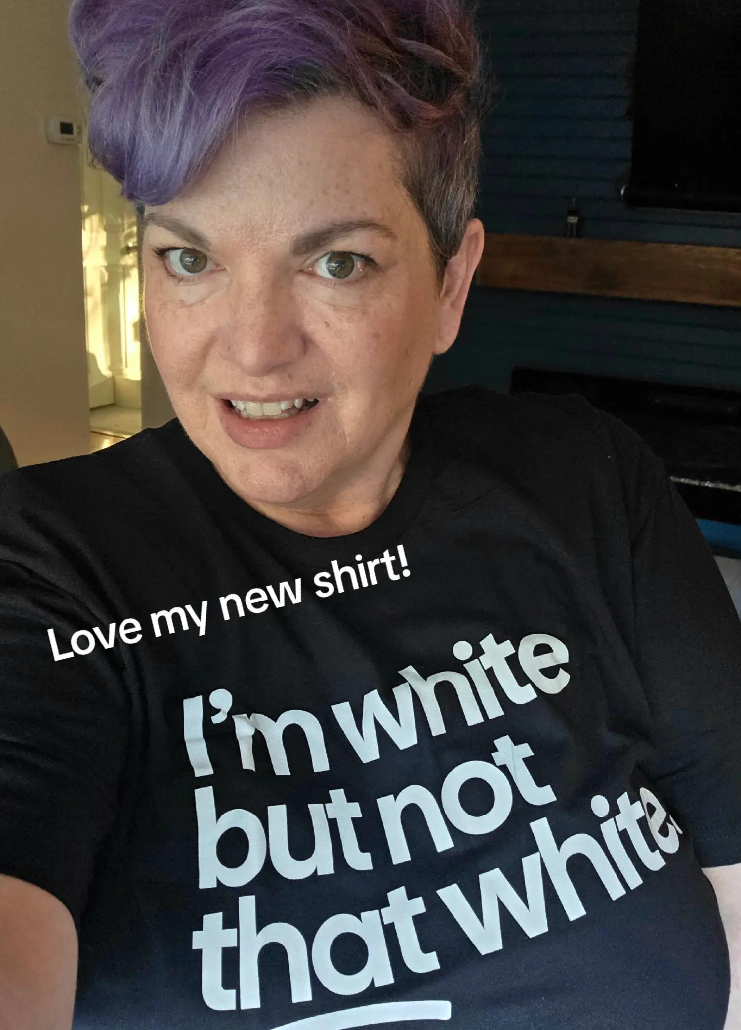 @thecurvyqueenmel