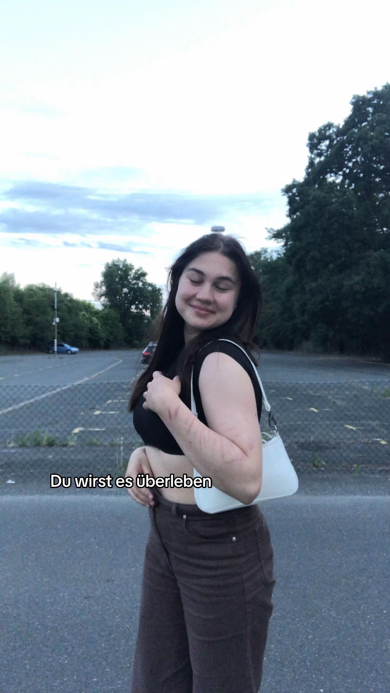 @Emi