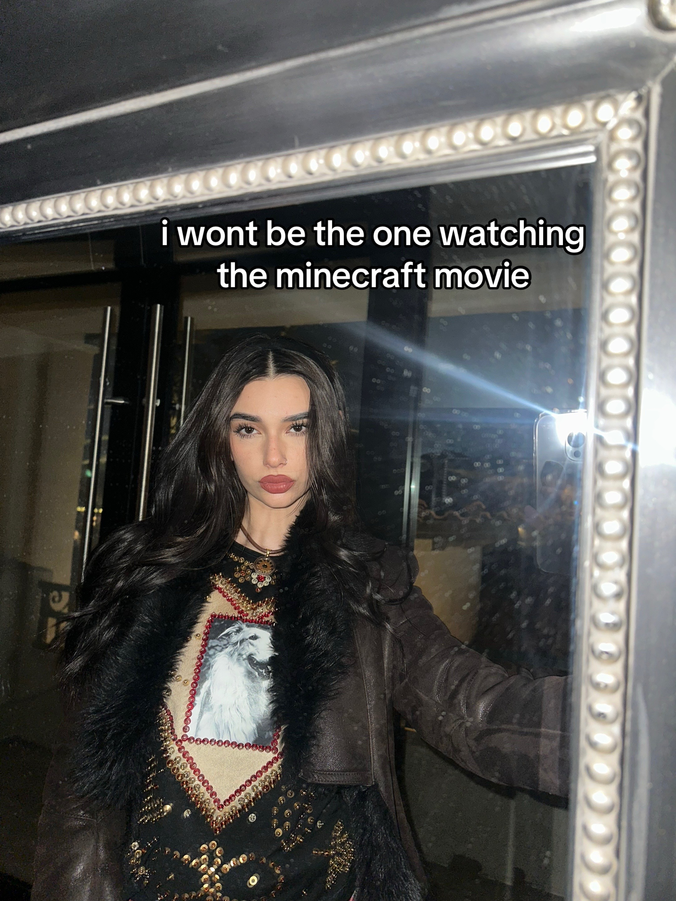 @️