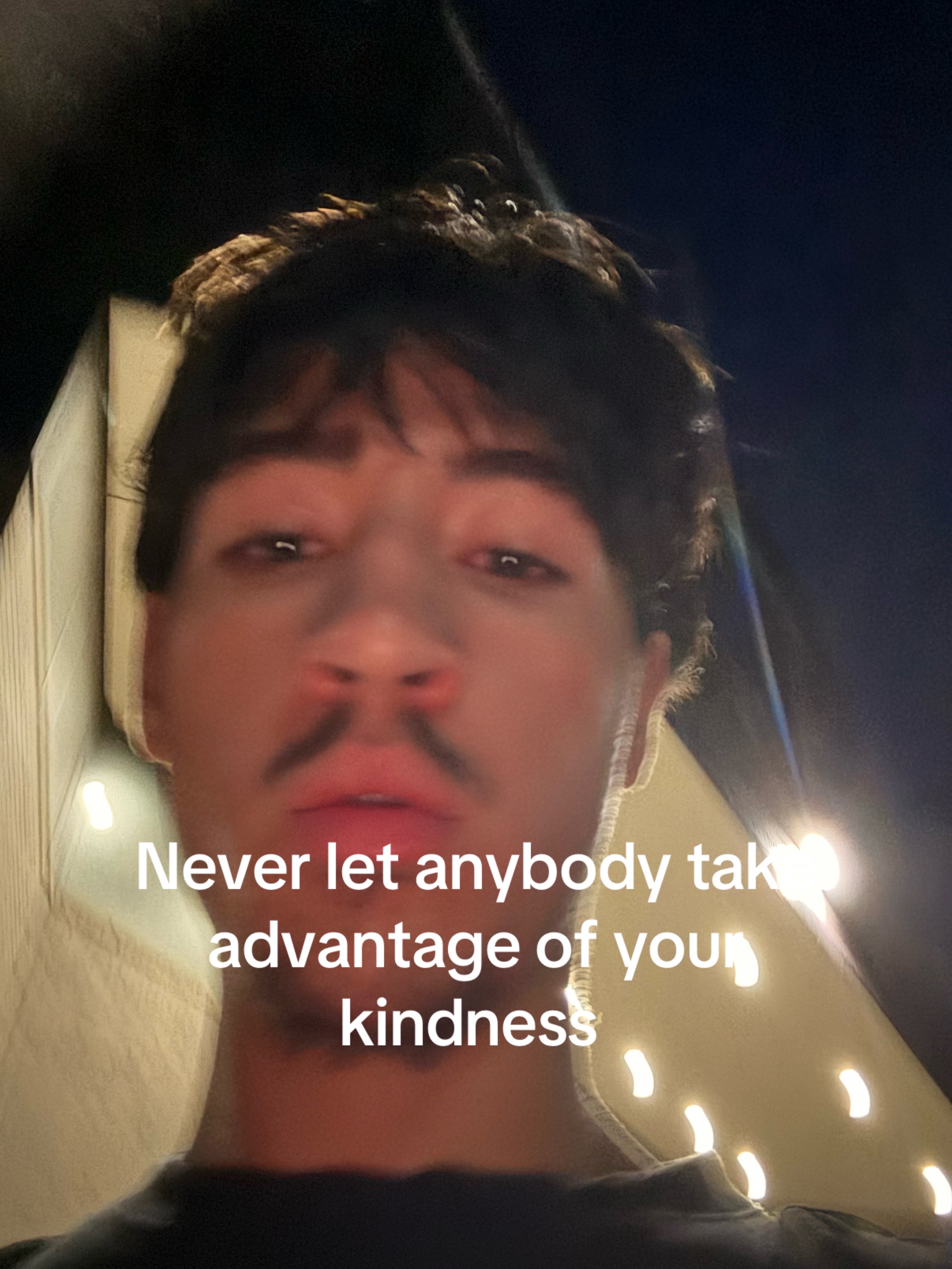 @victri842
