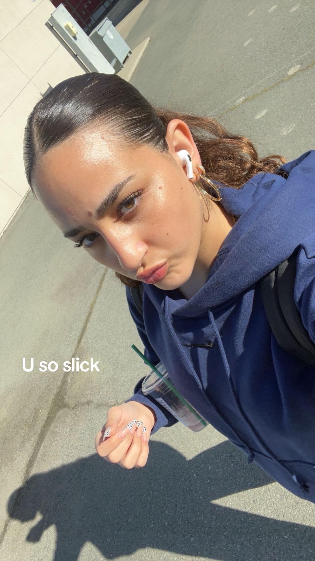 @Isa