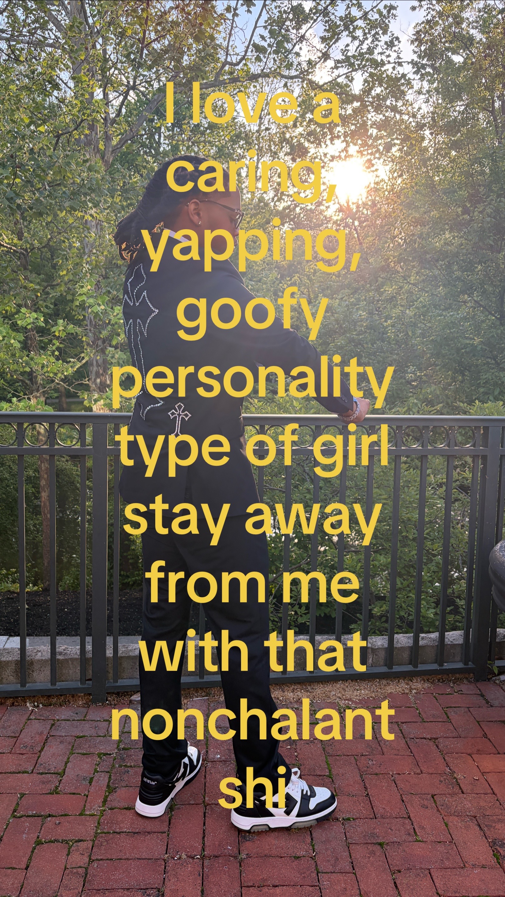 @️