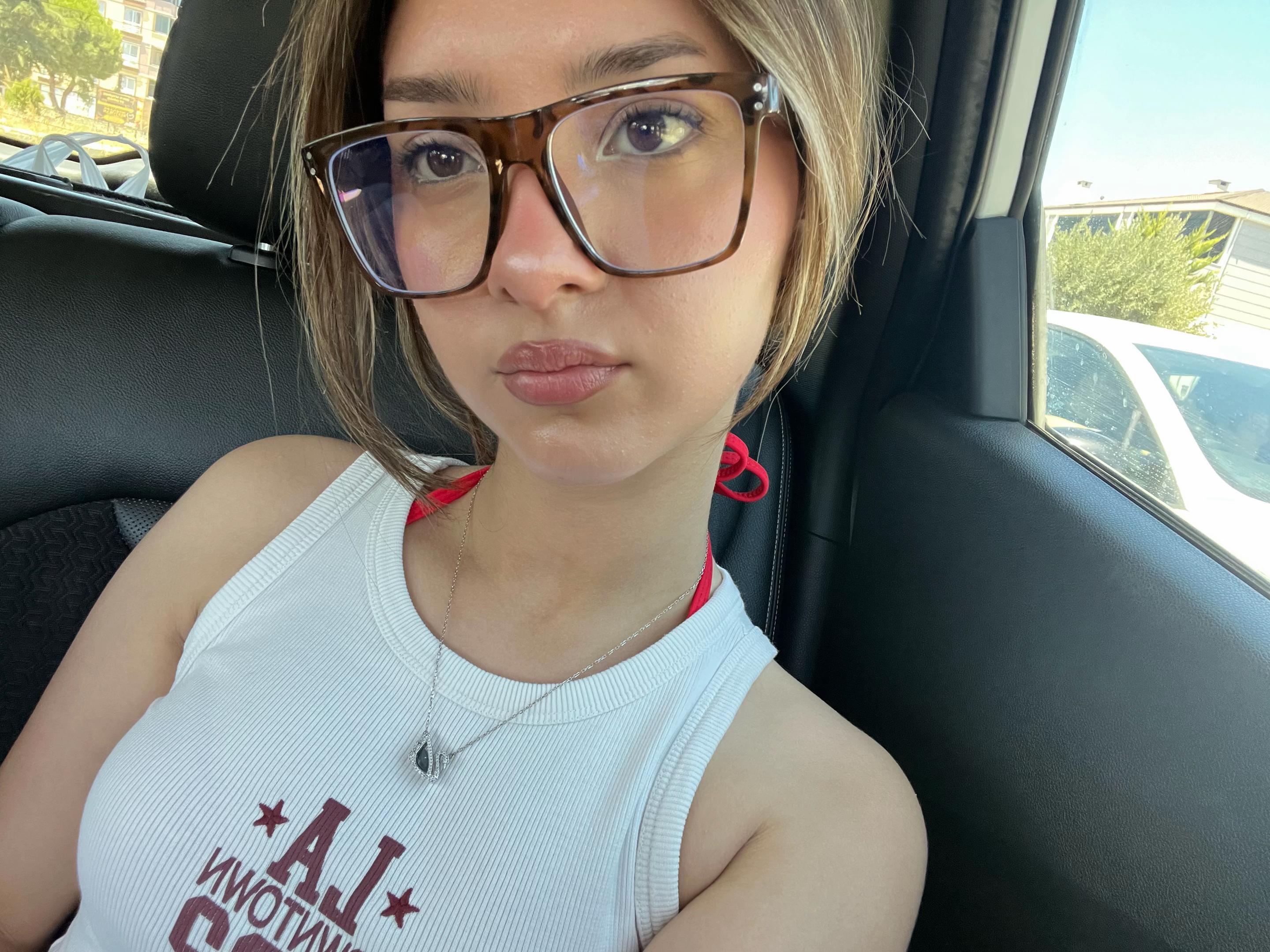 @i