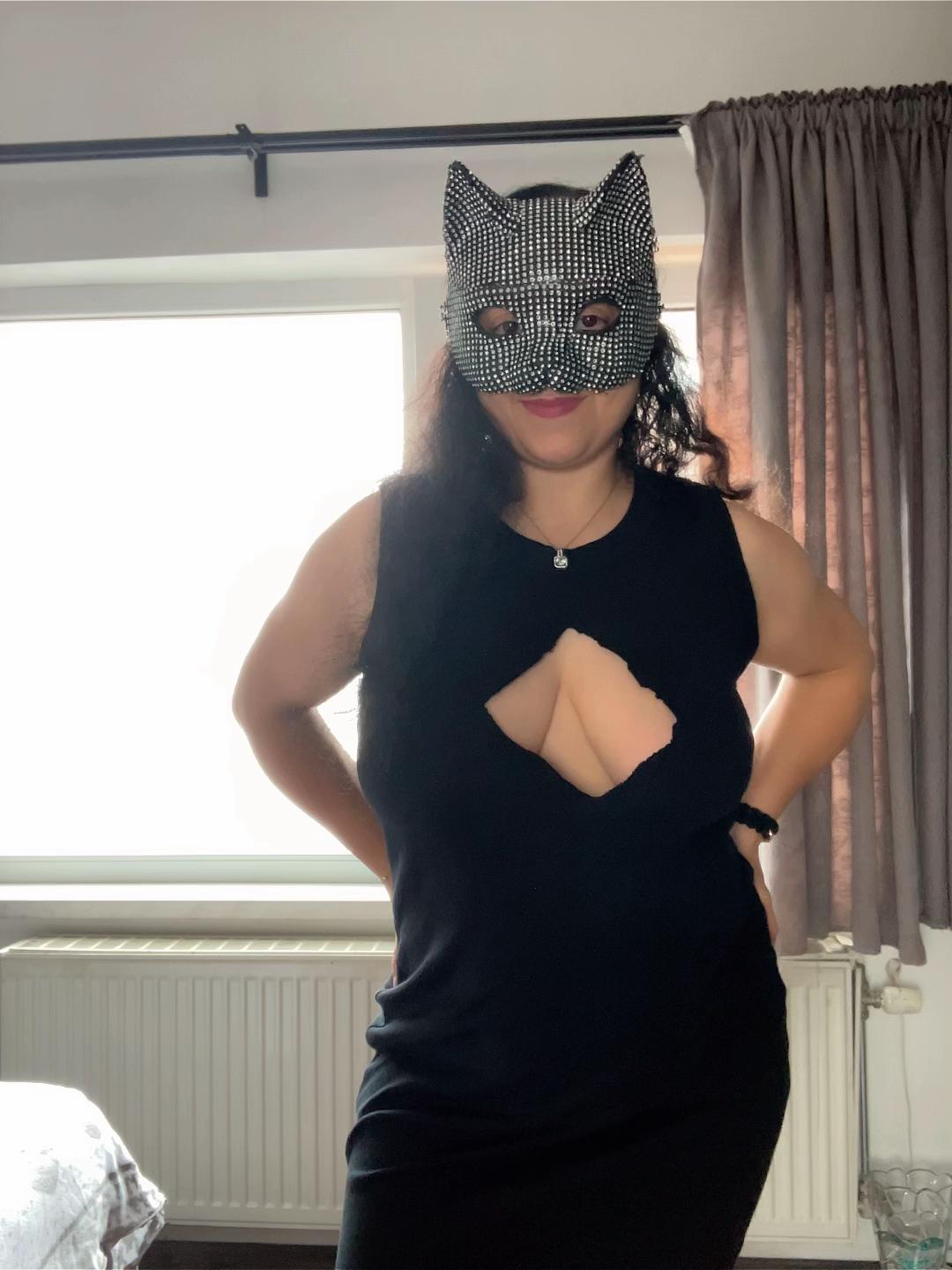 @aveliamoon