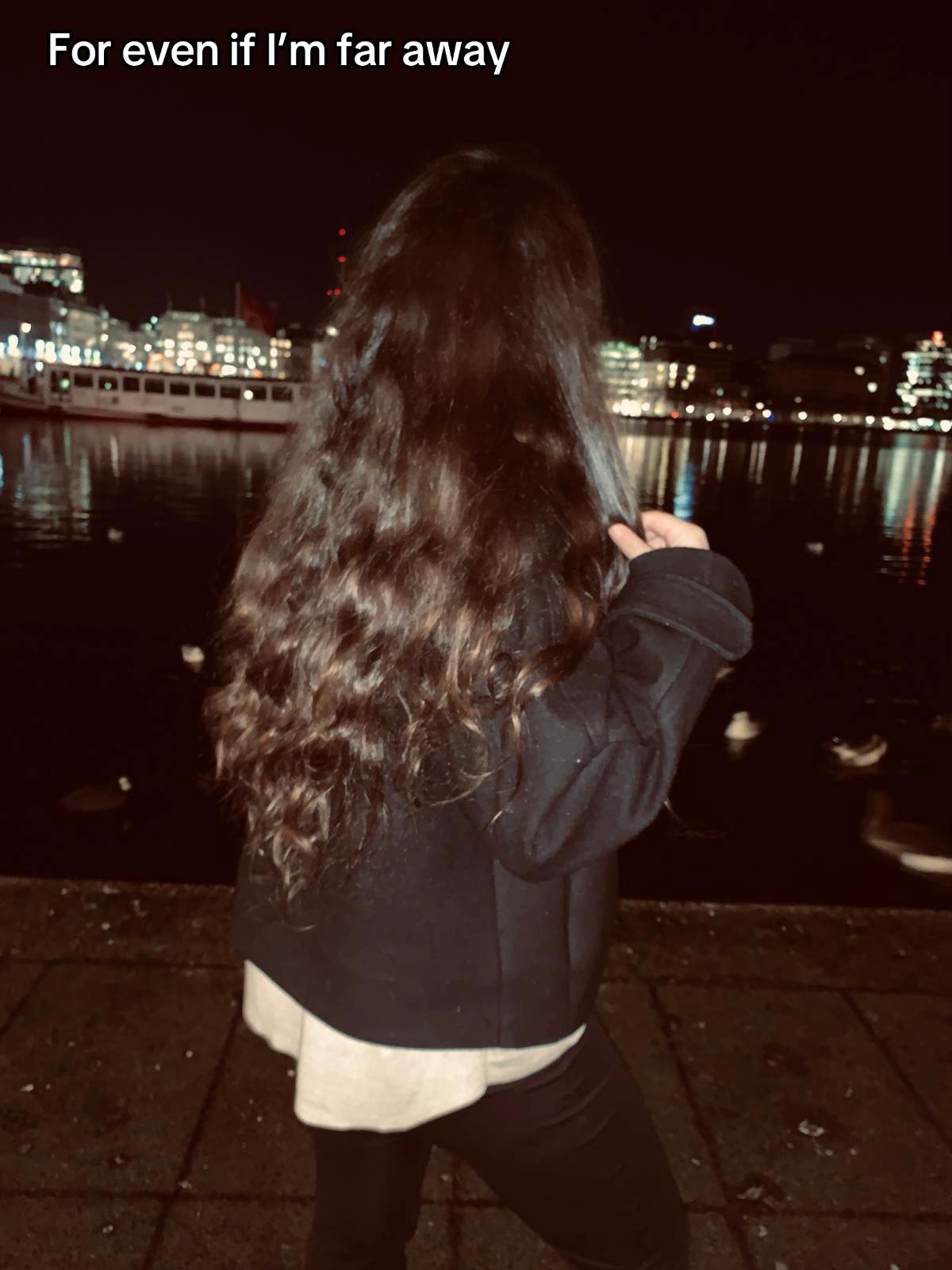 @𝐿𝑎𝑢𝑟𝑎 𝐵𝑒𝑙𝑙𝑖