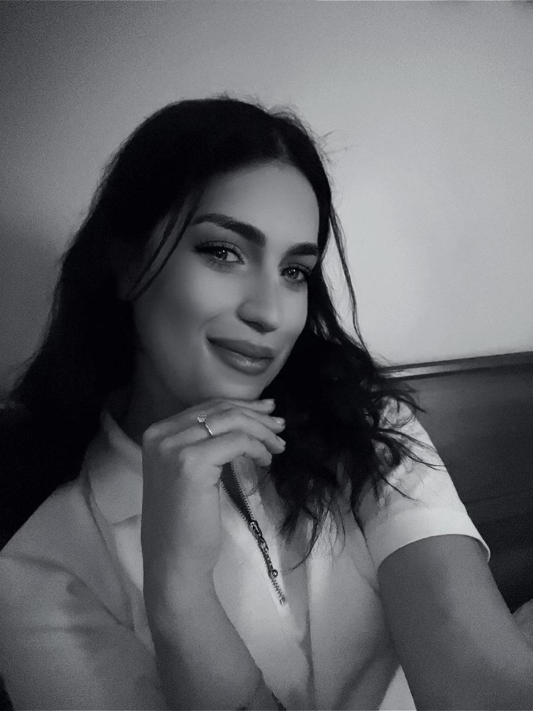 @Cate🌶️