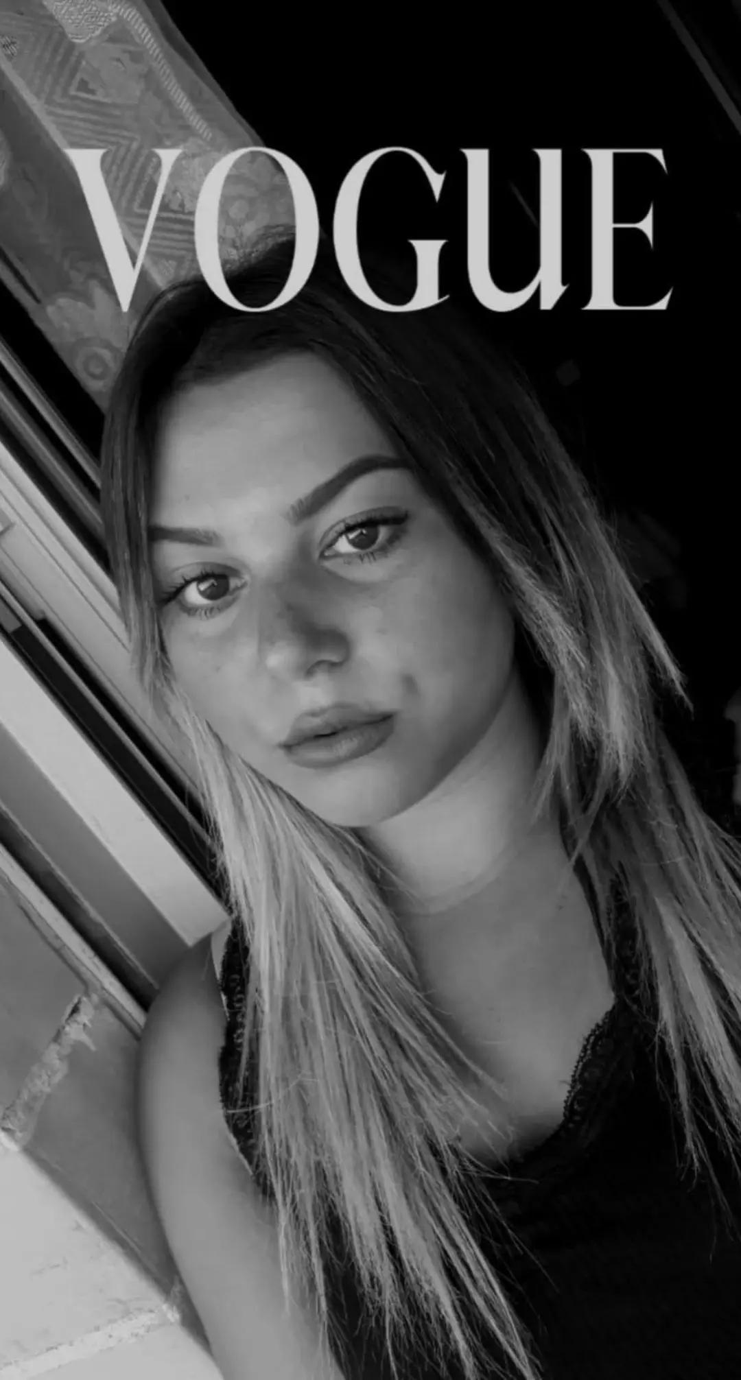 @angela bella bionda pazzerella