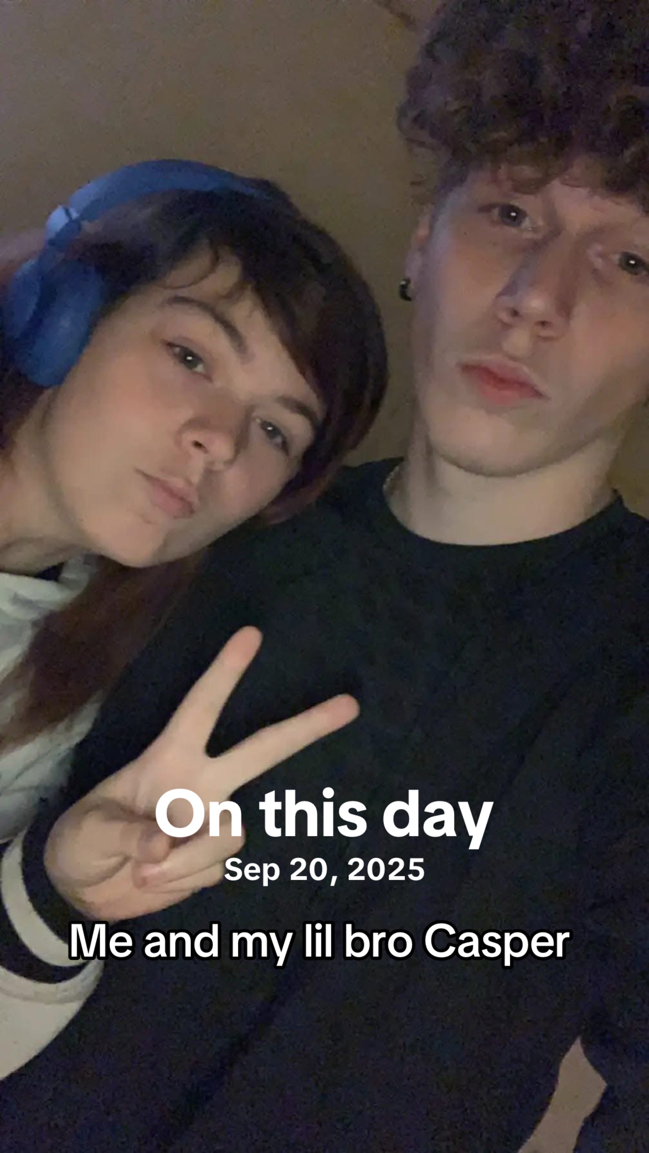 @Zezi the emo clown 🖤🤡😝