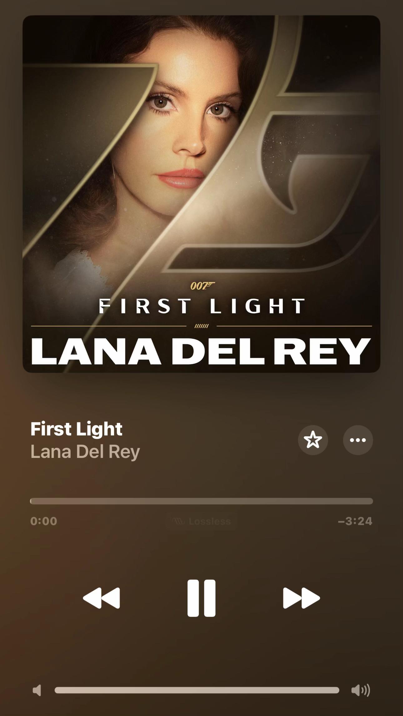 @Lanadelrey