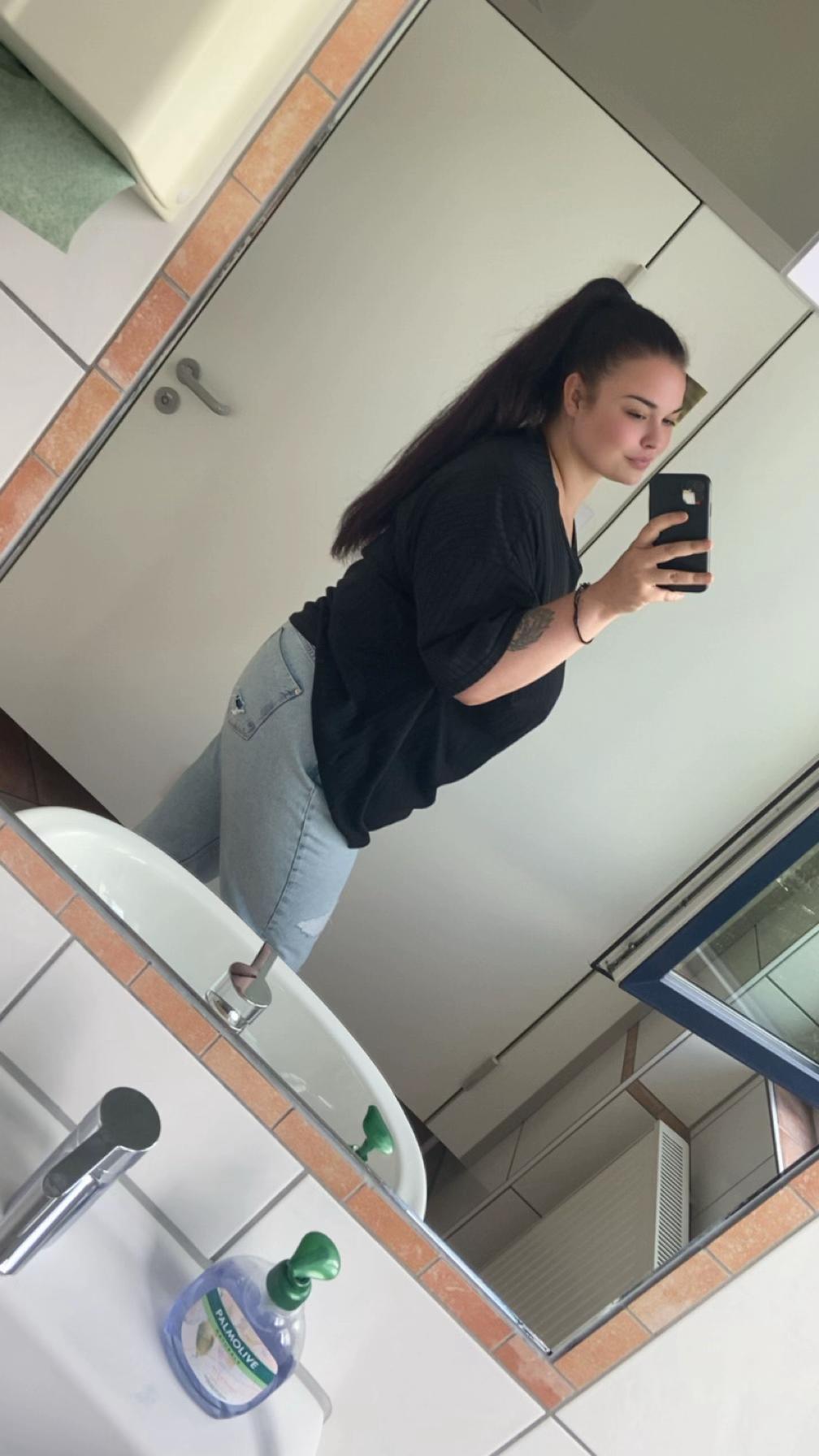@deeey444