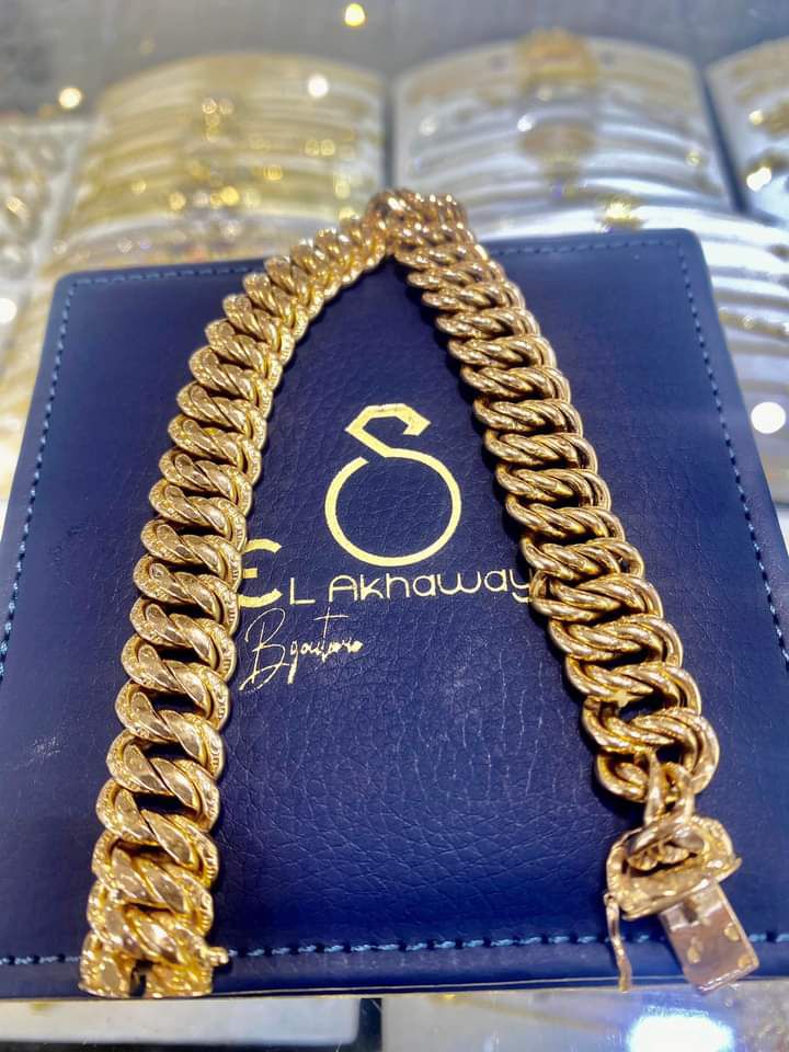 @Gold Akhawayne Tanger