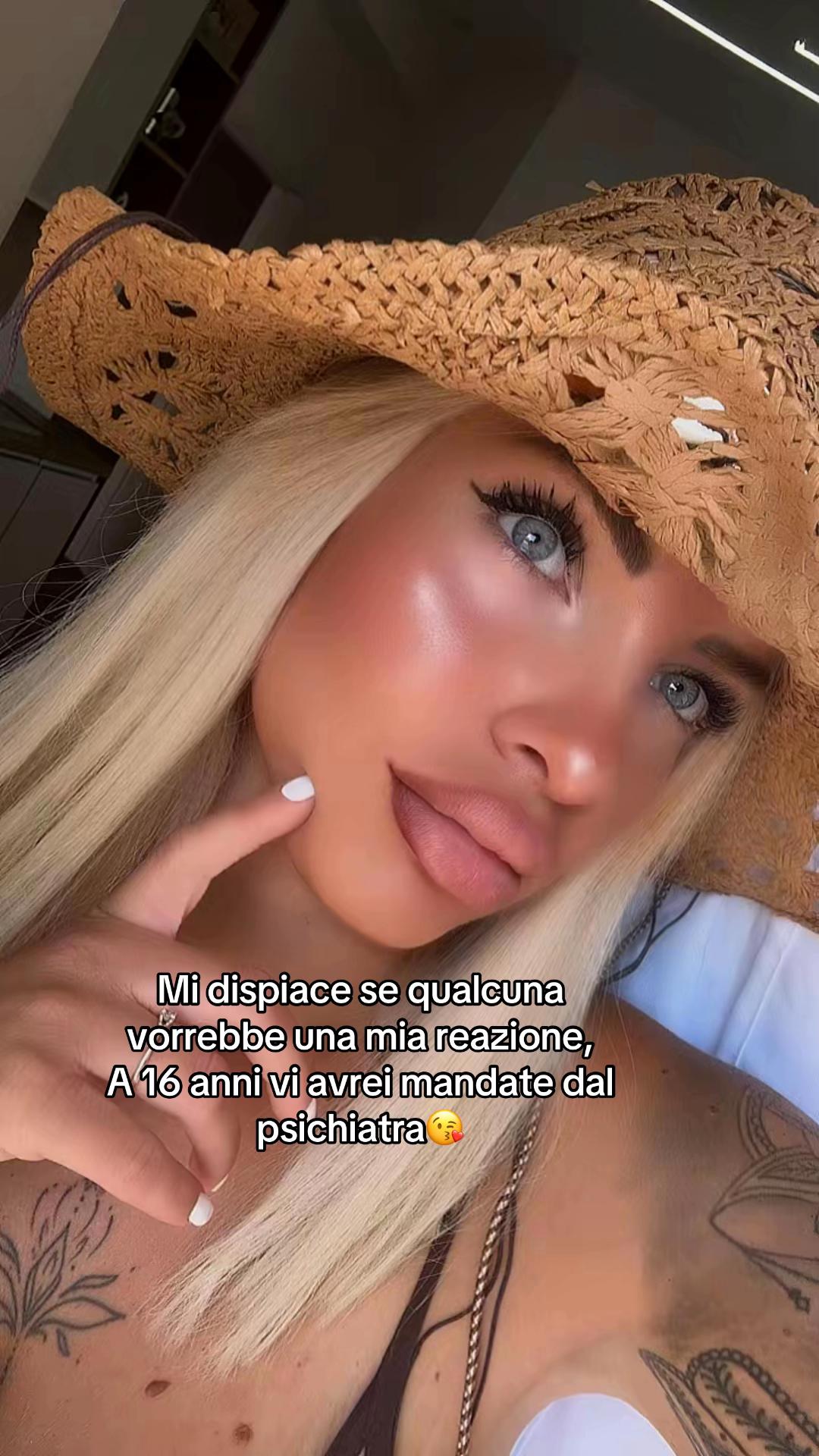 @MartinaCammarotaNails