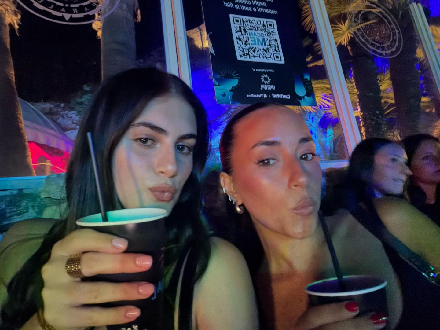 @Eva