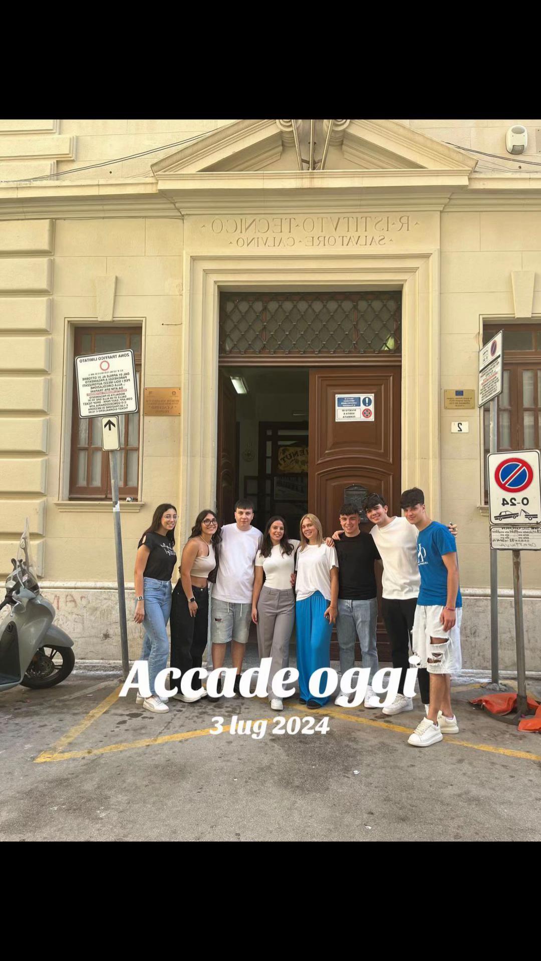 @Daniele Buccellato