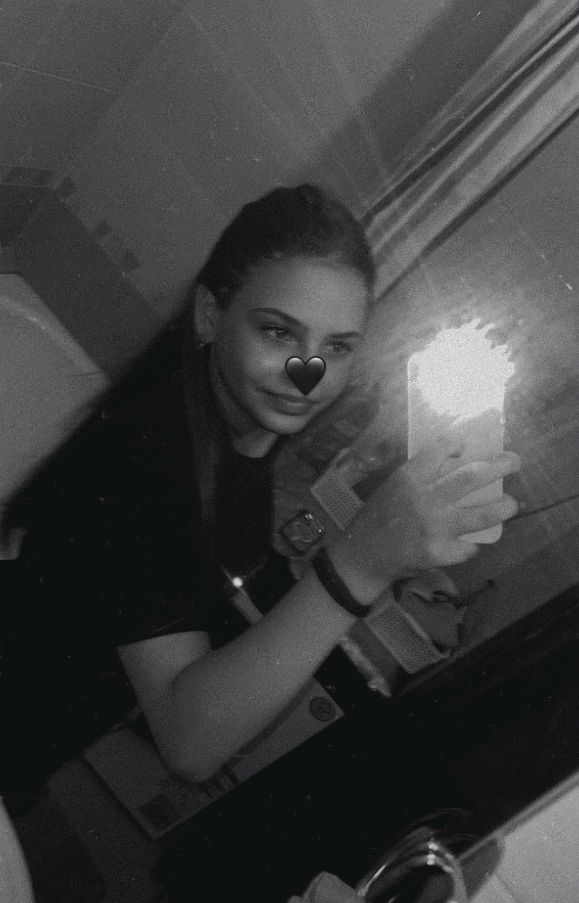 @🖤